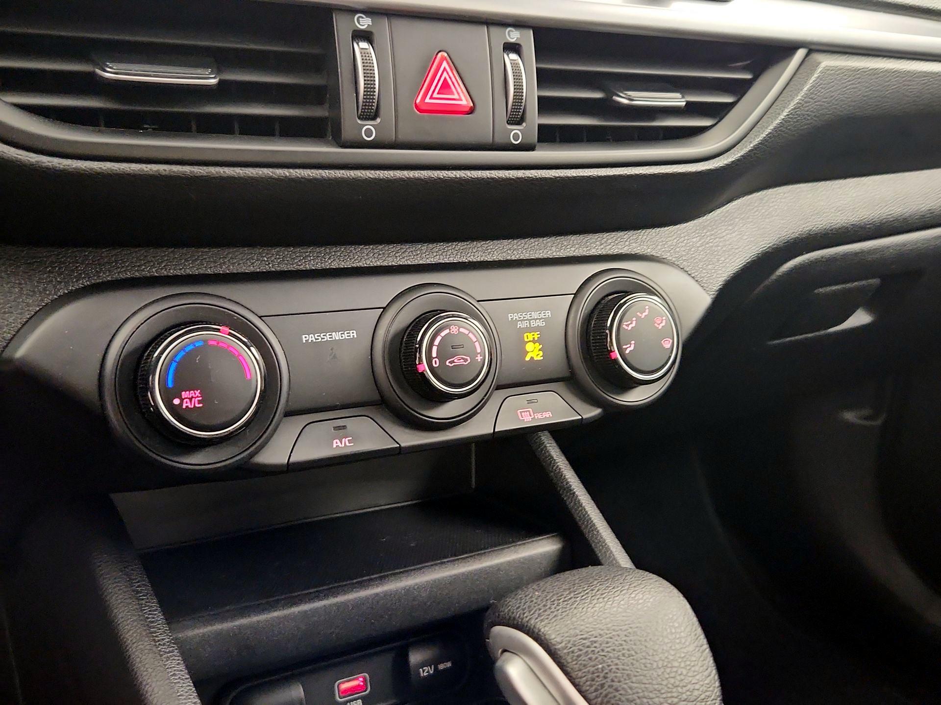 Thumbnail: 2023 Kia Forte - 16