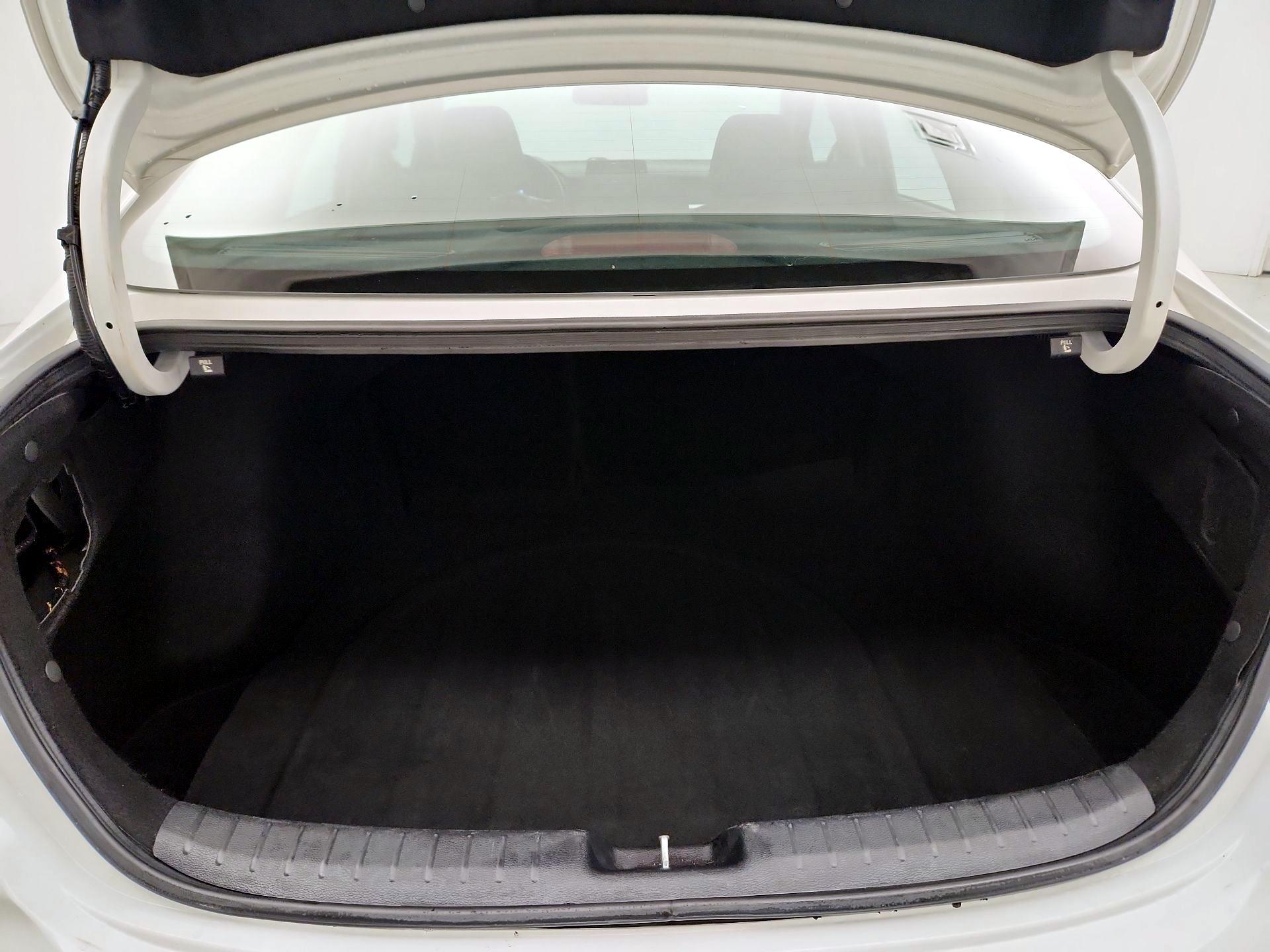 Thumbnail: 2023 Kia Forte - 20