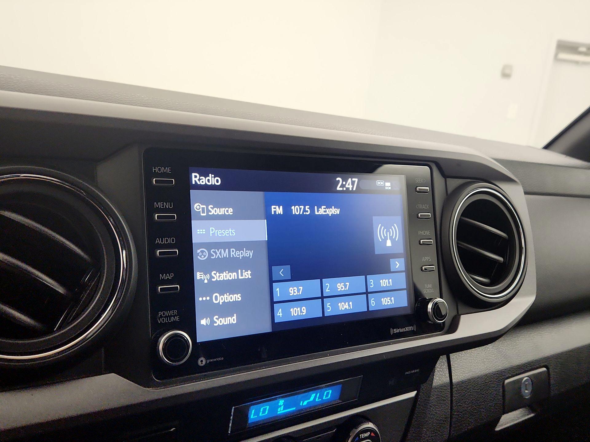 Thumbnail: 2022 Toyota Tacoma - 15