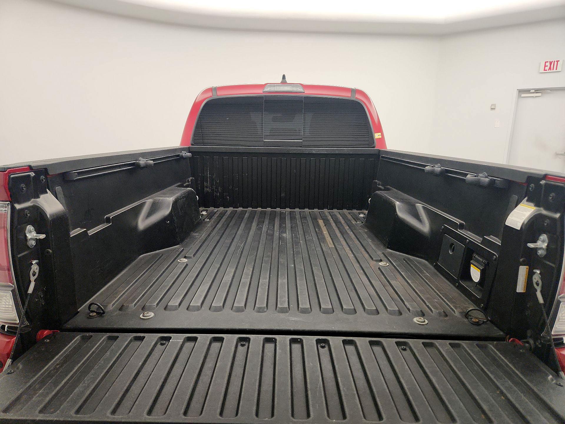 Thumbnail: 2022 Toyota Tacoma - 20