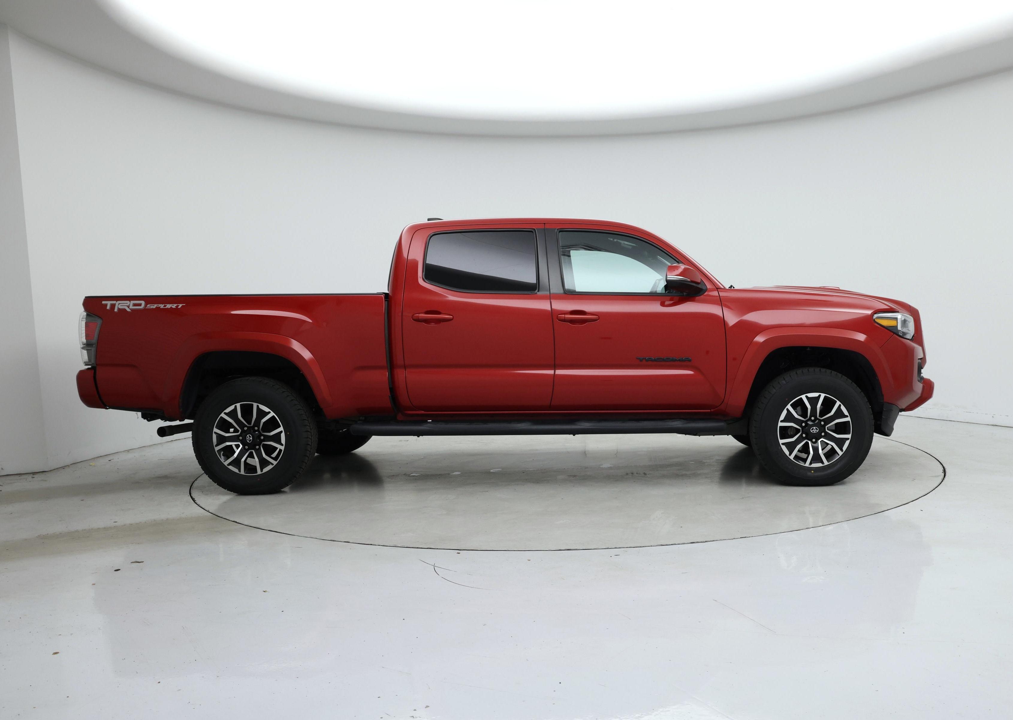 Thumbnail: 2022 Toyota Tacoma - 7