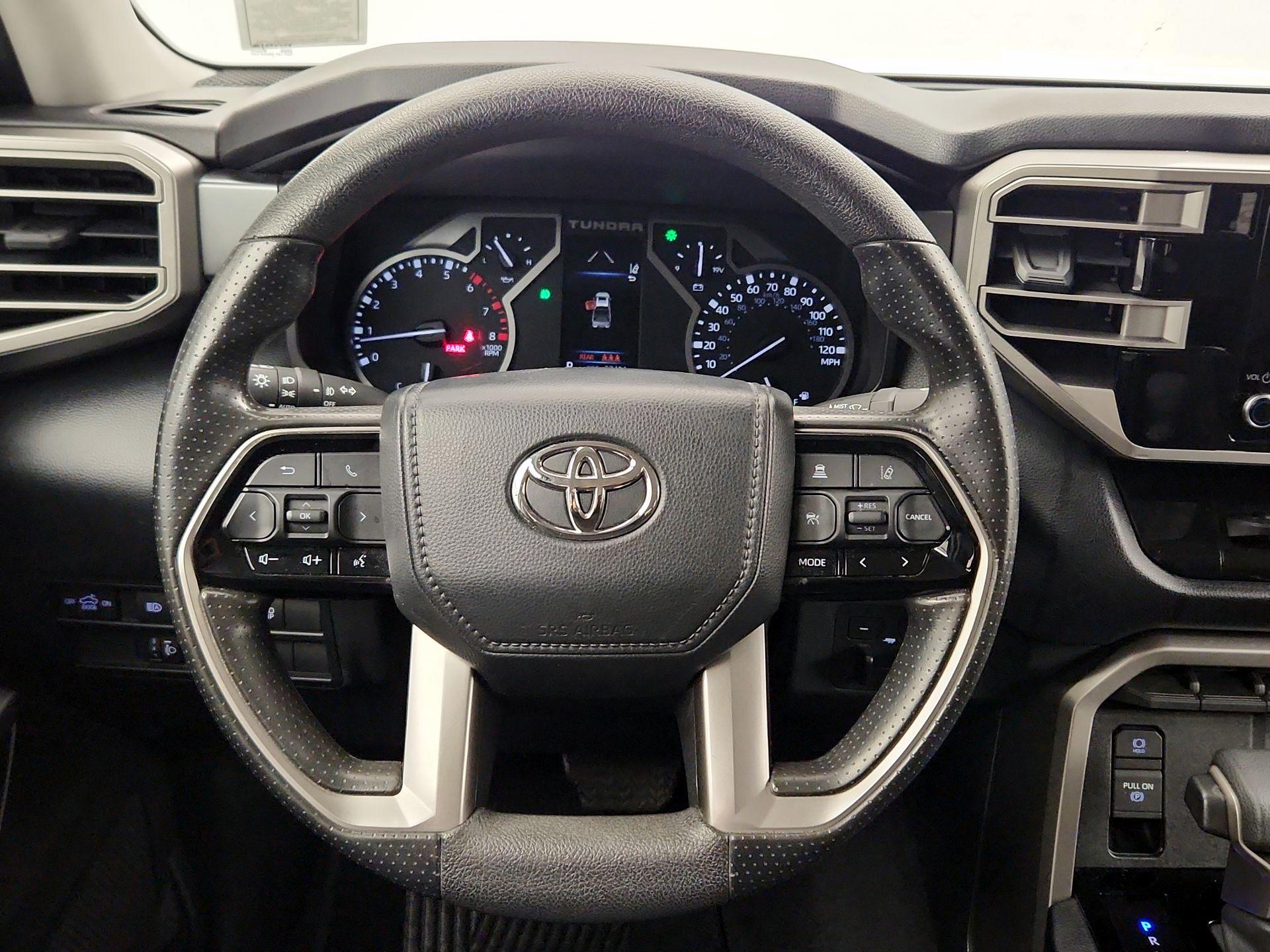 Thumbnail: 2022 Toyota Tundra - 10