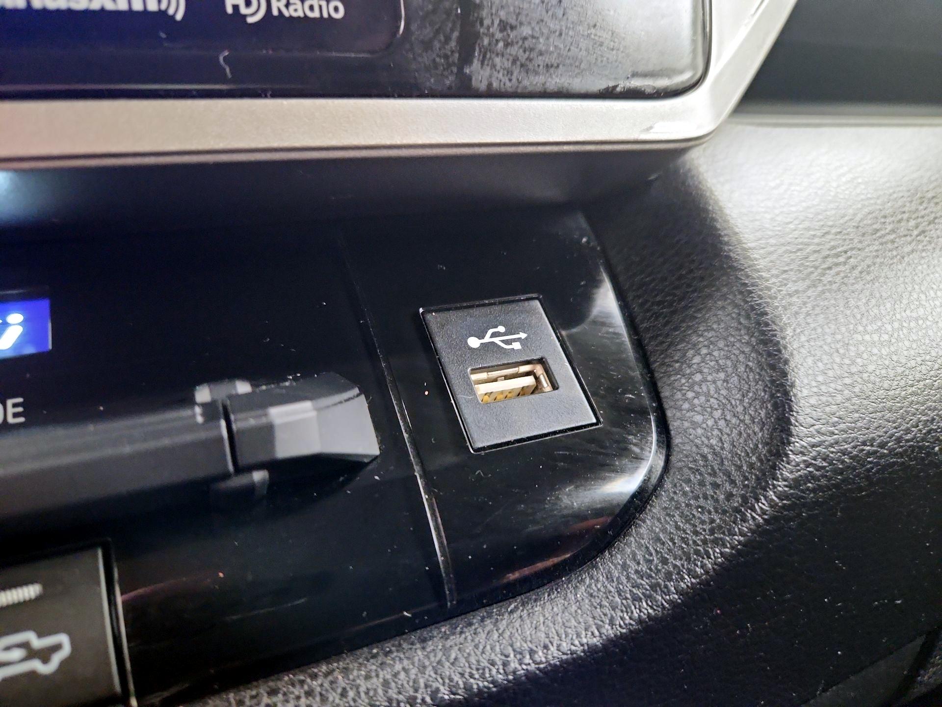 Thumbnail: 2022 Toyota Tundra - 18