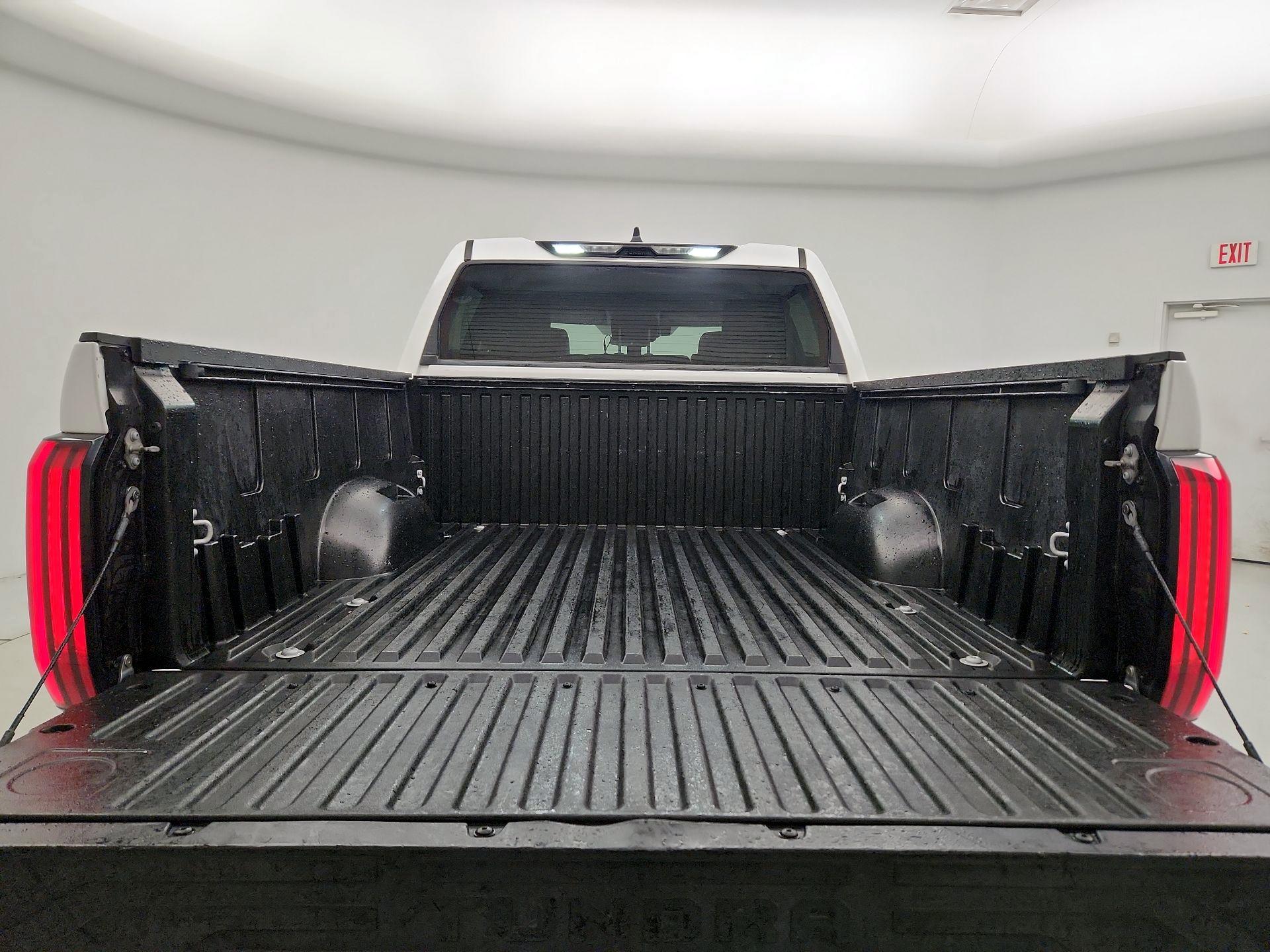 Thumbnail: 2022 Toyota Tundra - 20