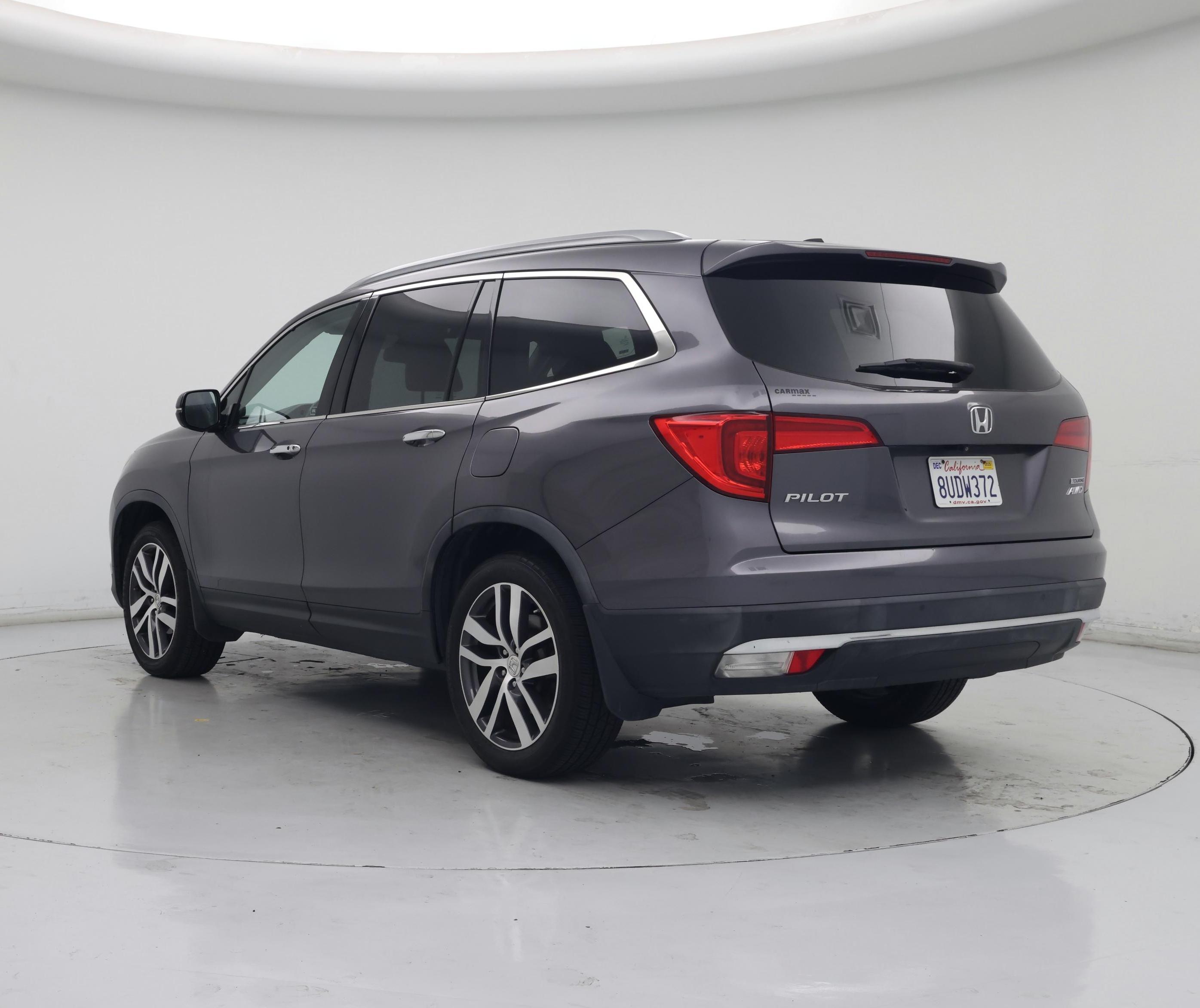 Thumbnail: 2017 Honda Pilot - 2