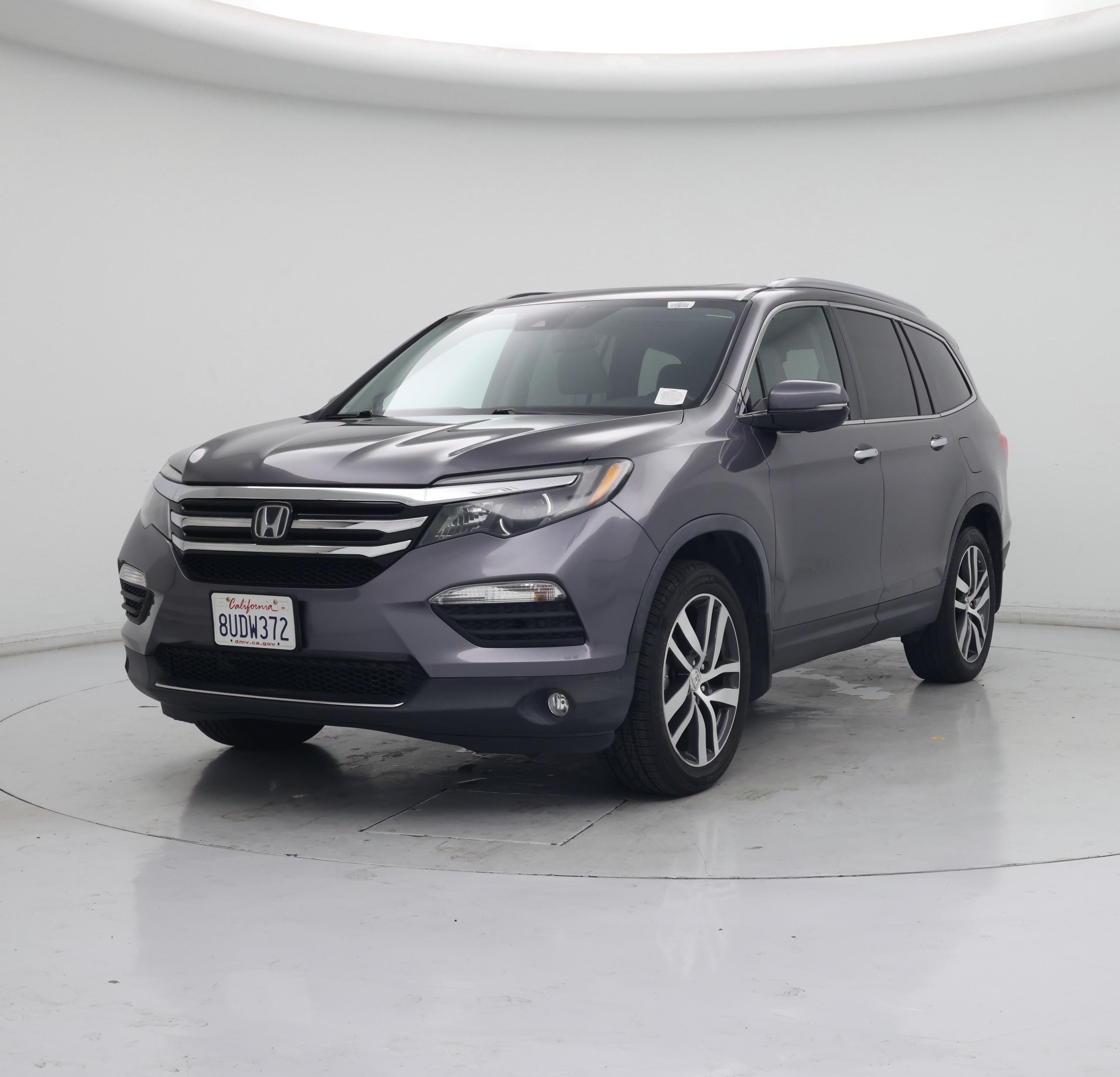 Thumbnail: 2017 Honda Pilot - 4