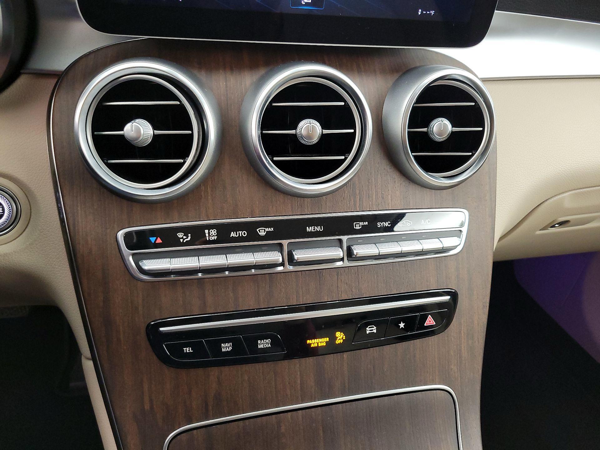 Thumbnail: 2020 Mercedes-Benz GLC - 16