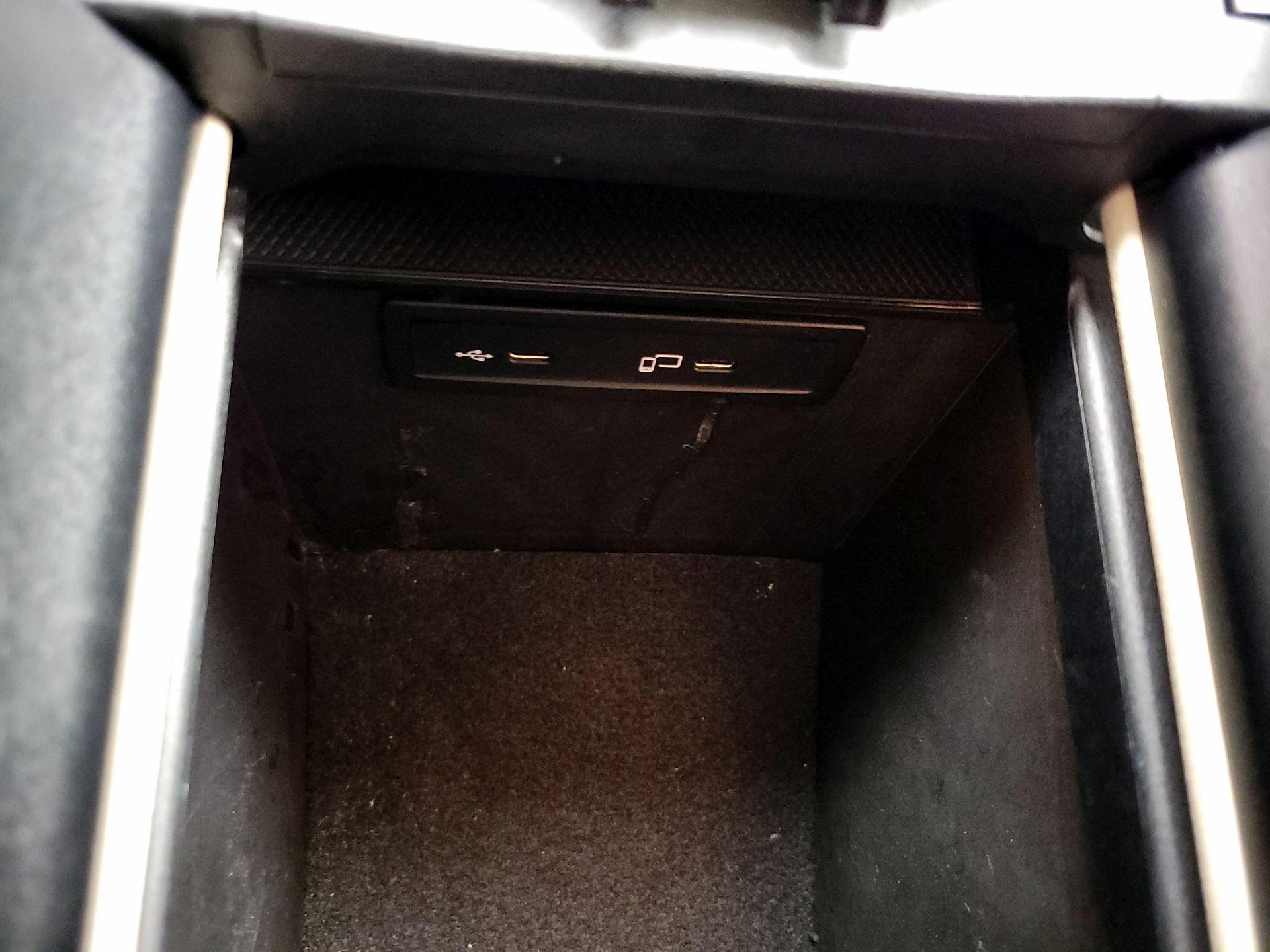 Thumbnail: 2020 Mercedes-Benz GLC - 18