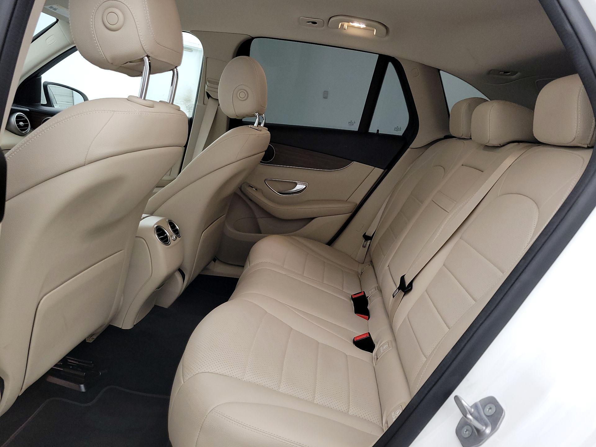 Thumbnail: 2020 Mercedes-Benz GLC - 19