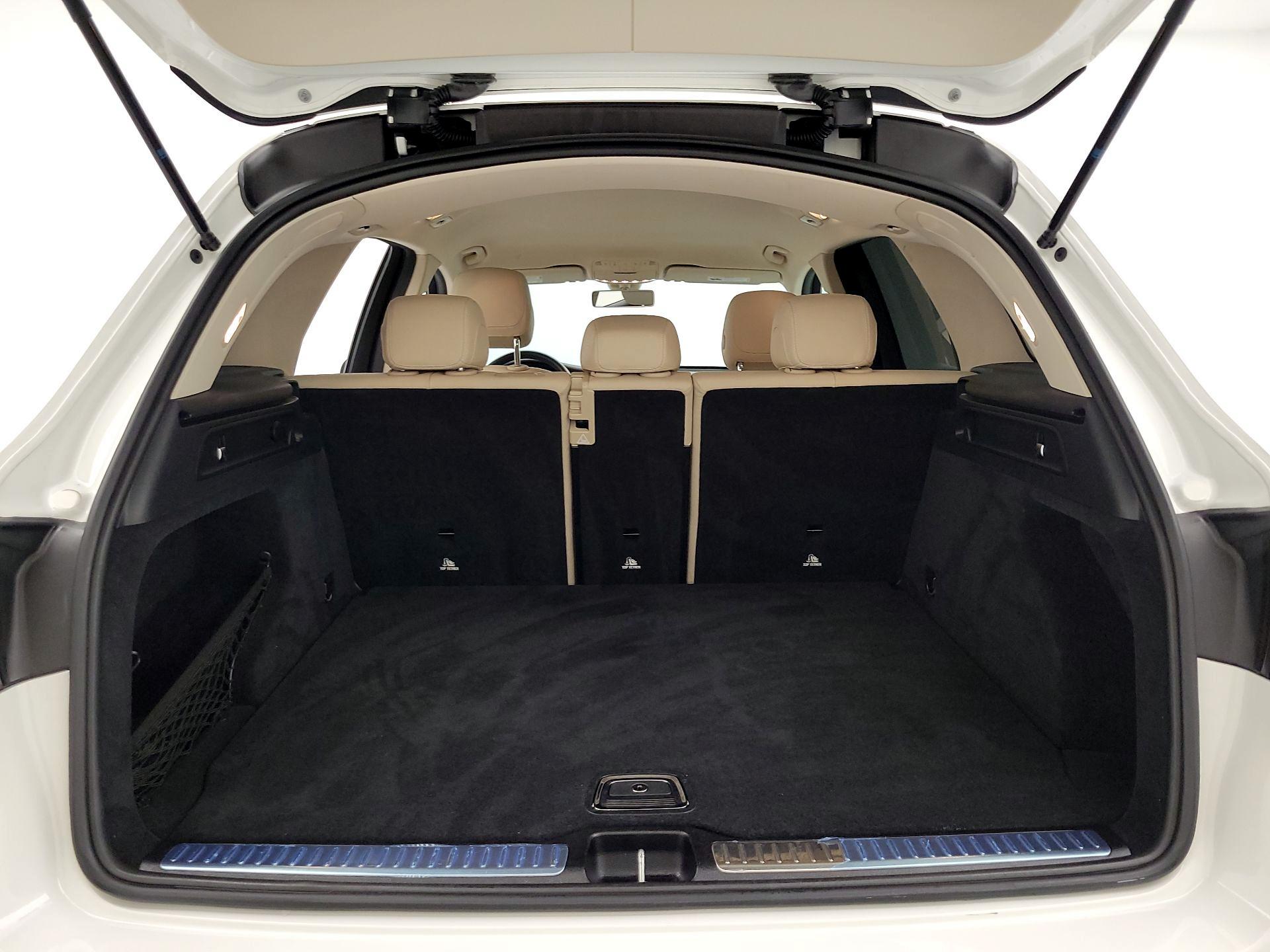 Thumbnail: 2020 Mercedes-Benz GLC - 20