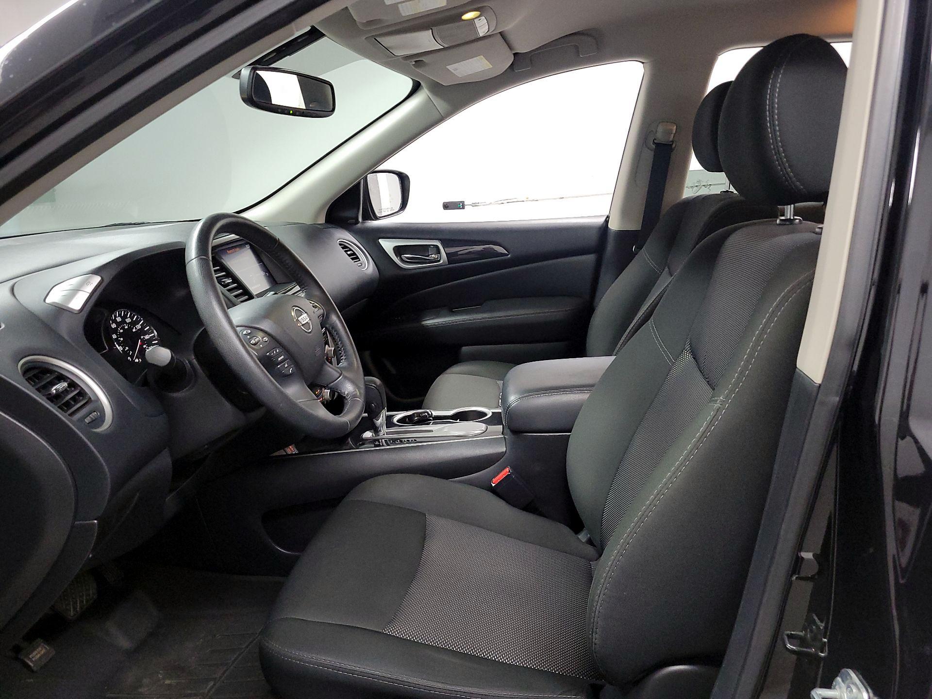 Thumbnail: 2020 Nissan Pathfinder - 9