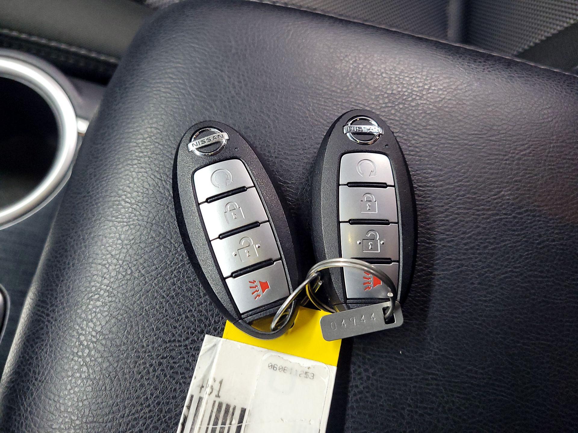 Thumbnail: 2020 Nissan Pathfinder - 18