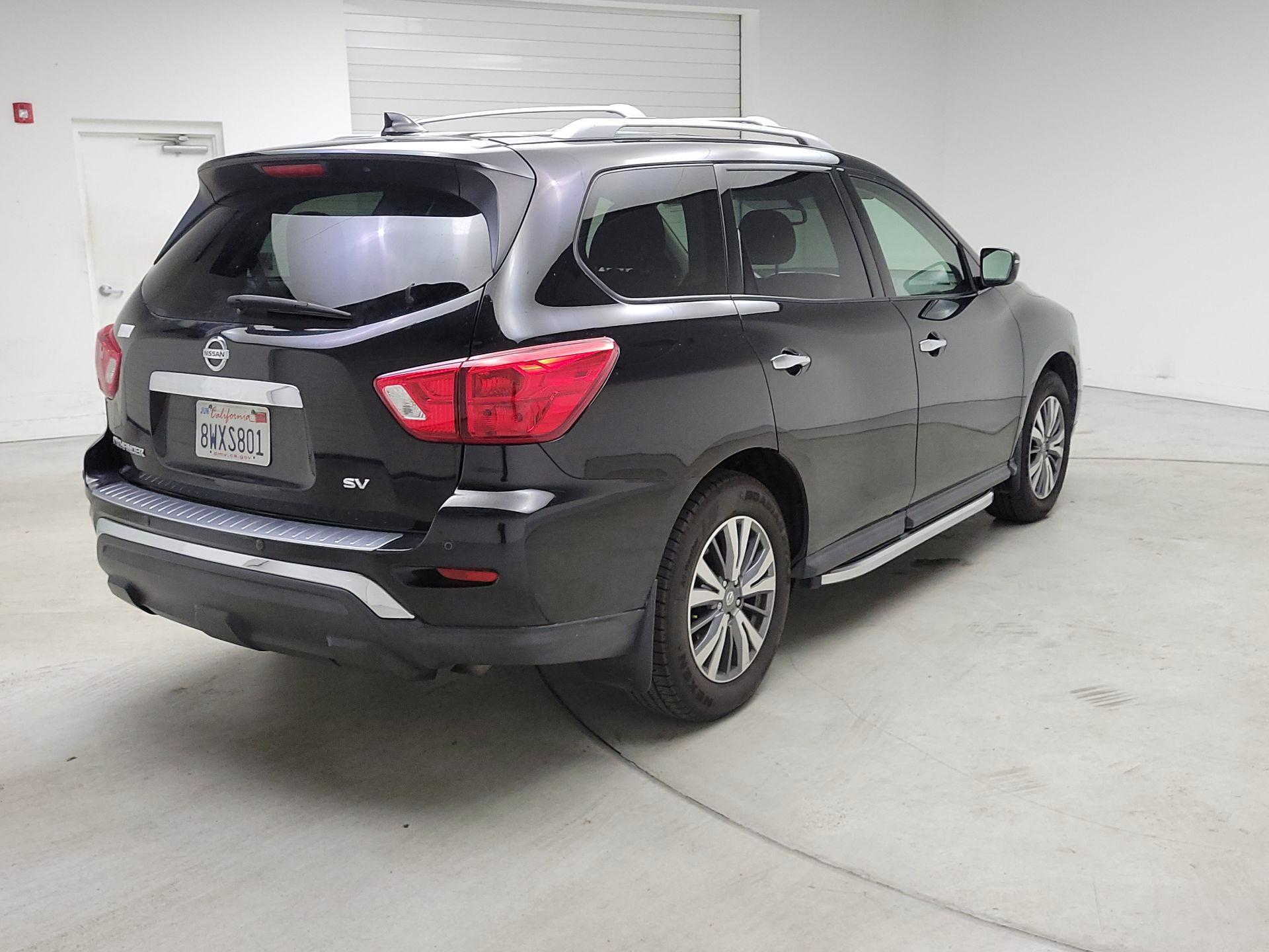 Thumbnail: 2020 Nissan Pathfinder - 5