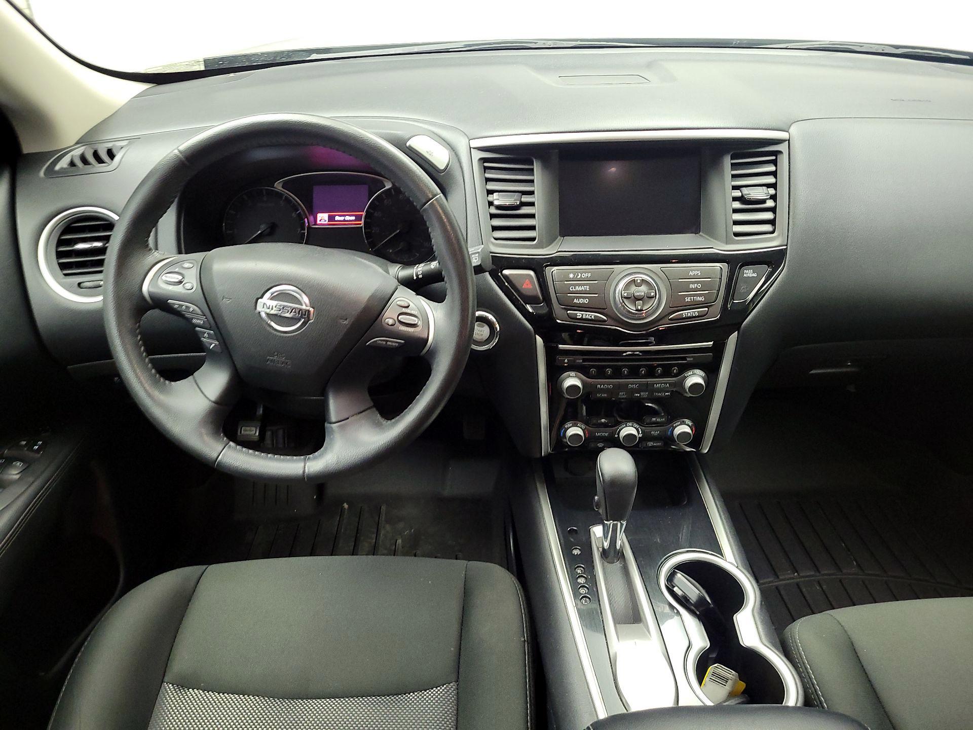 Thumbnail: 2020 Nissan Pathfinder - 8