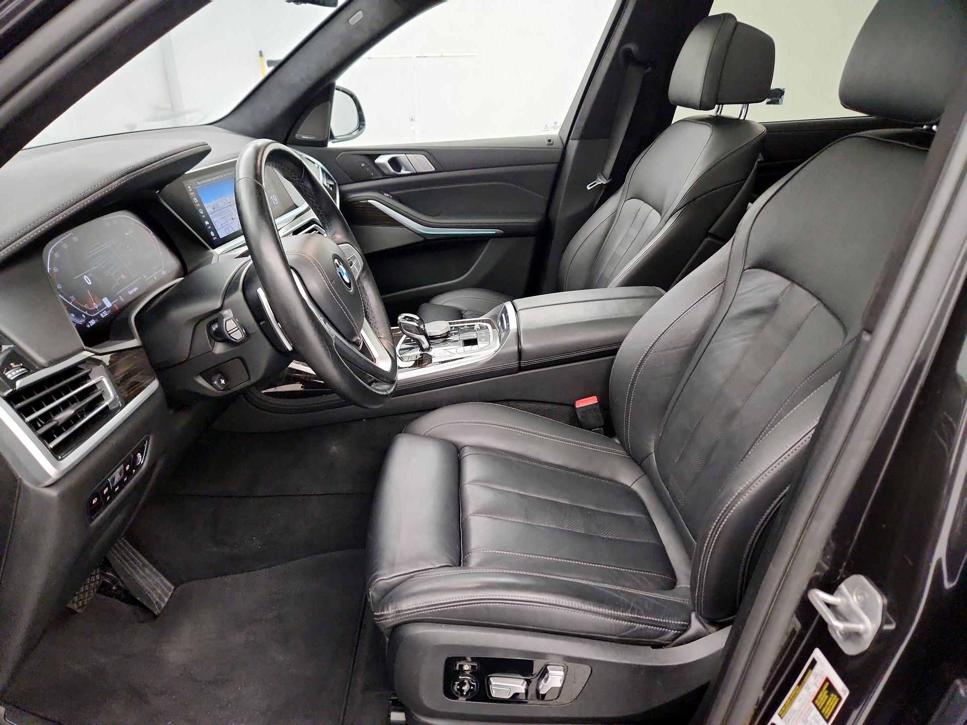 Thumbnail: 2021 BMW X7 - 11