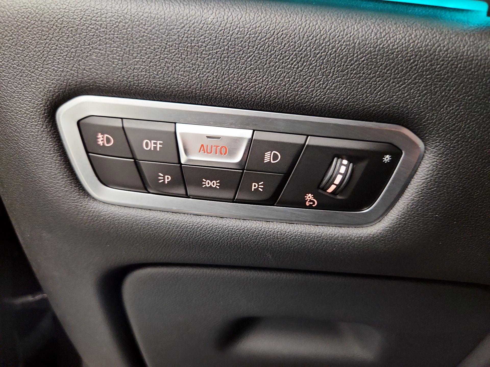 Thumbnail: 2021 BMW X7 - 13