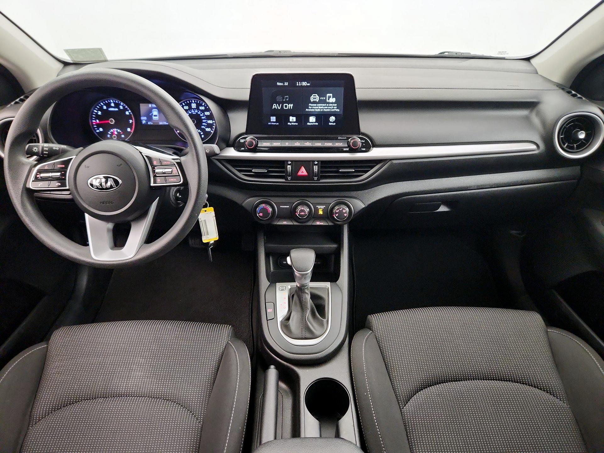 Thumbnail: 2020 Kia Forte - 9