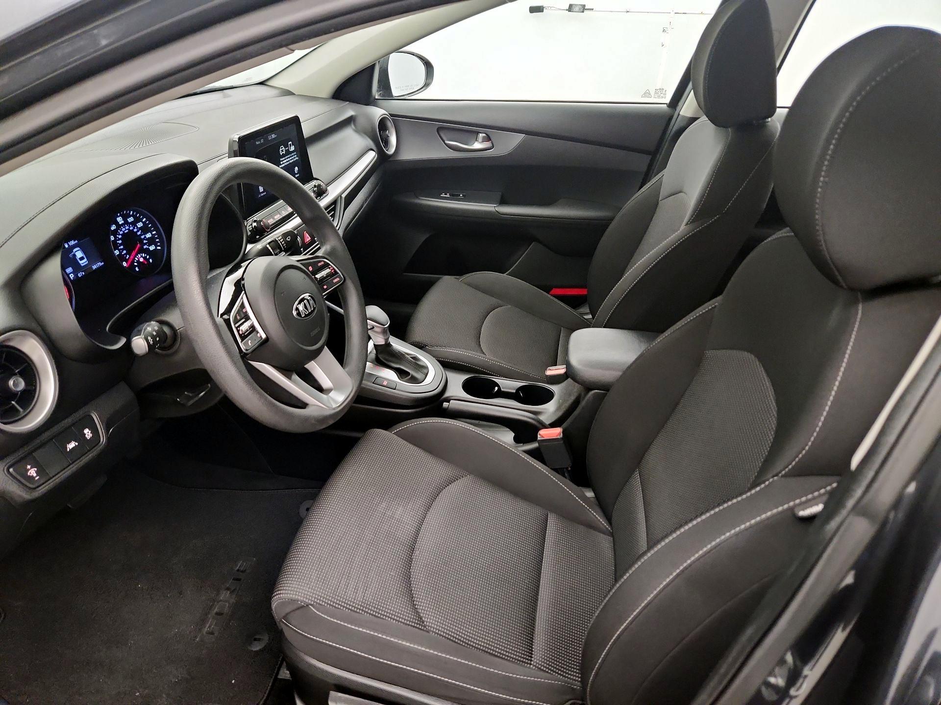 Thumbnail: 2020 Kia Forte - 11