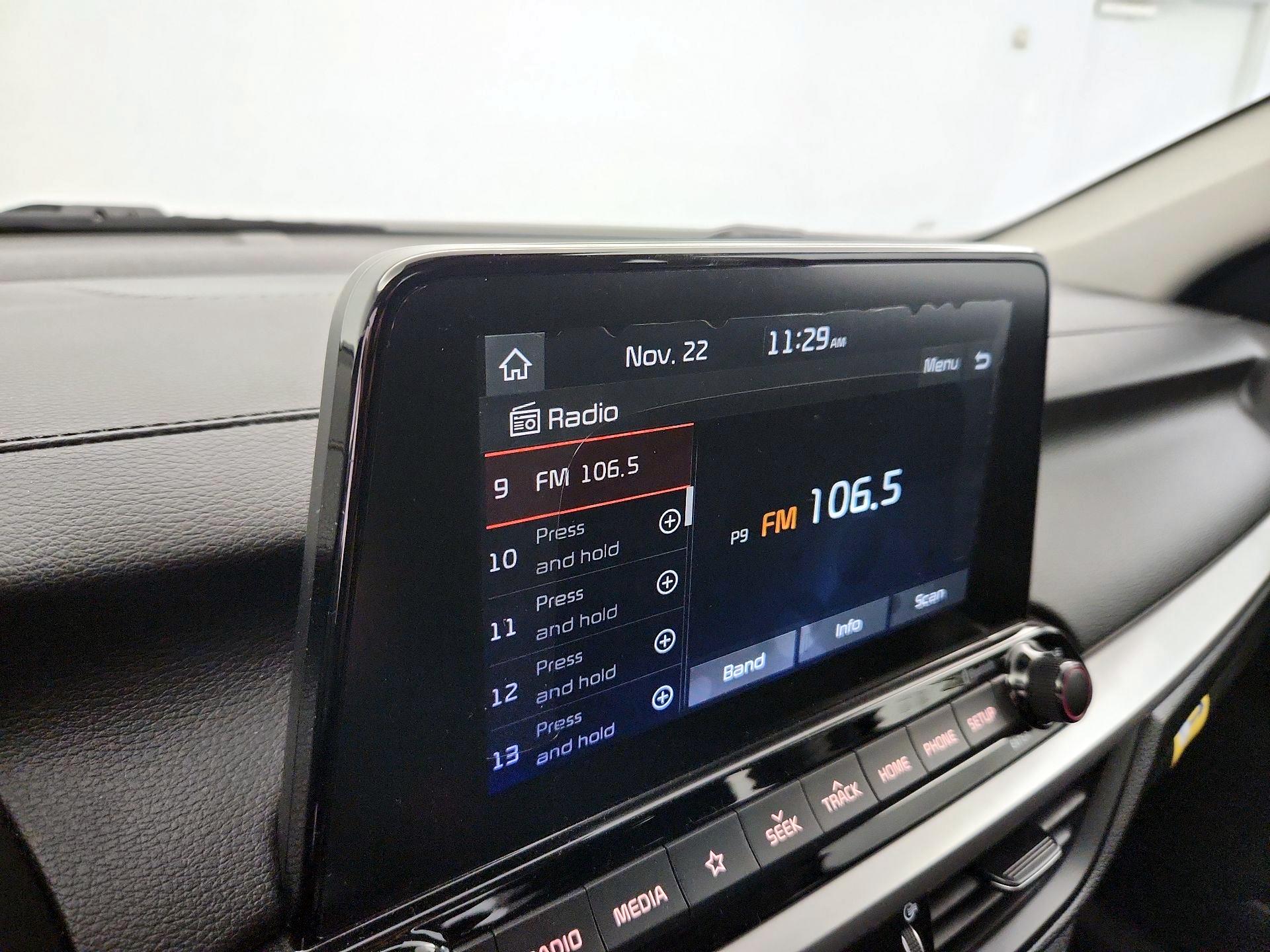 Thumbnail: 2020 Kia Forte - 15