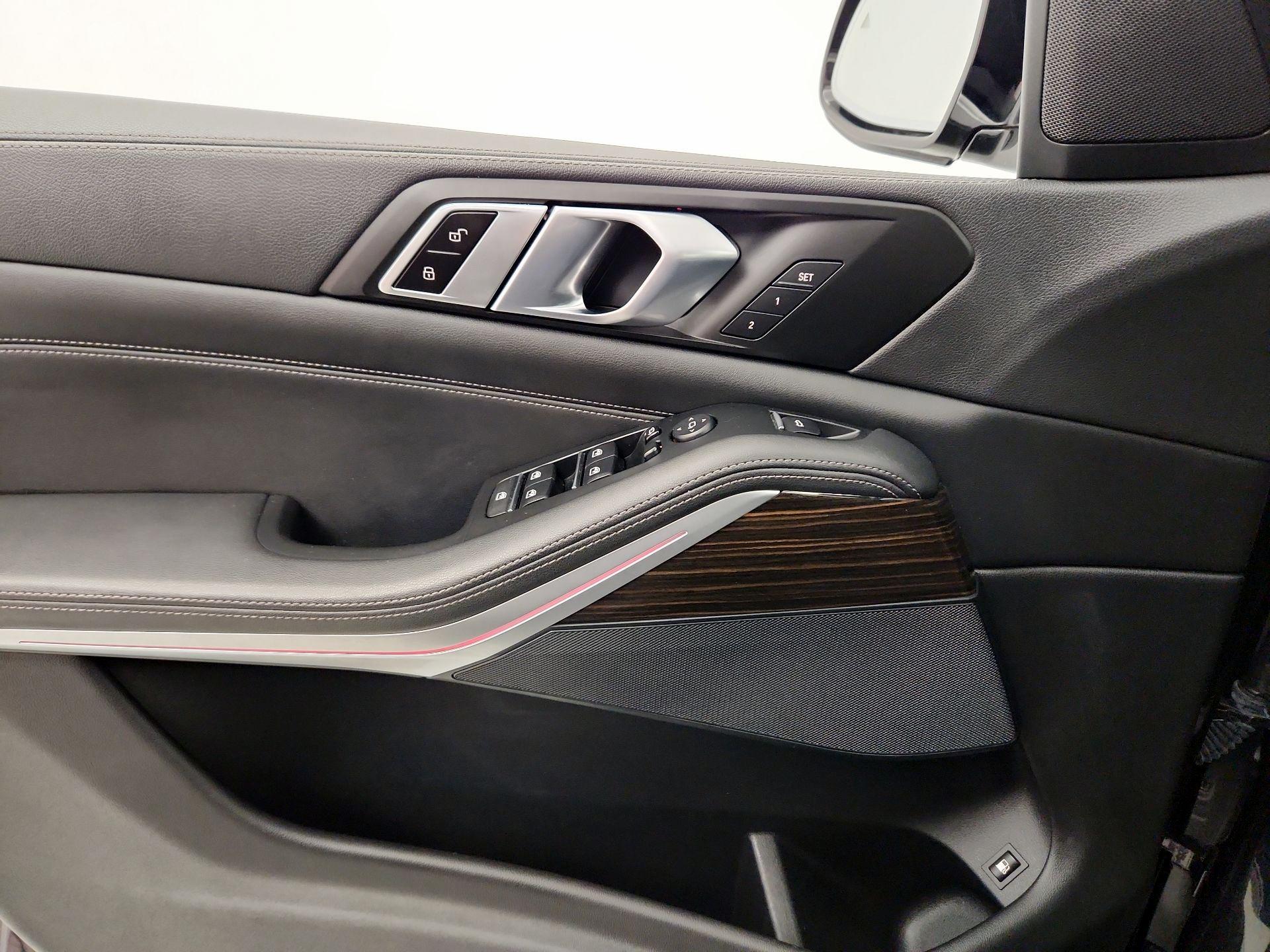 Thumbnail: 2023 BMW X5 - 12