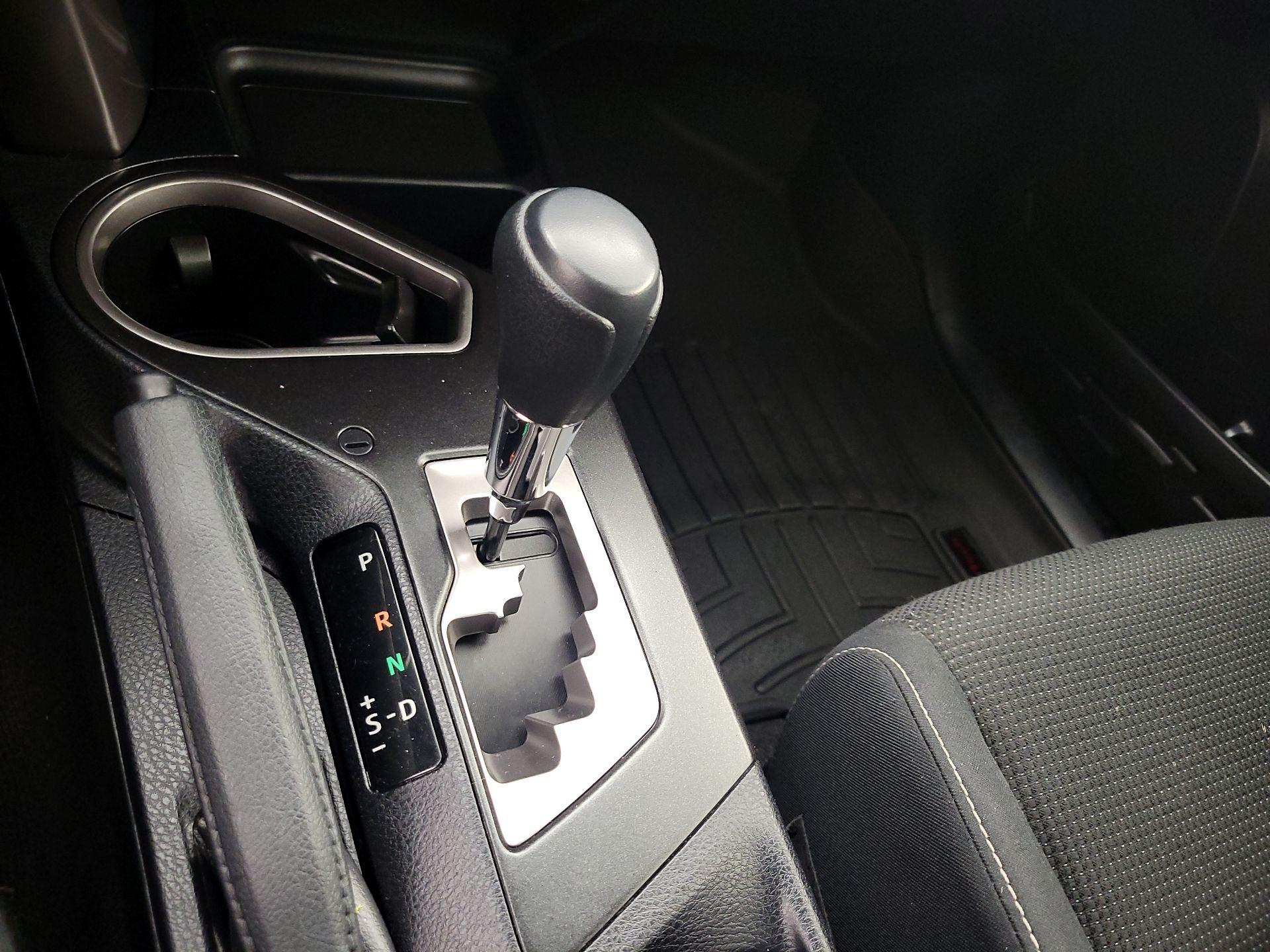 Thumbnail: 2016 Toyota RAV4 - 17