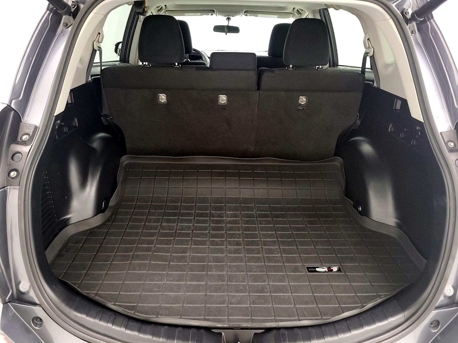 Thumbnail: 2016 Toyota RAV4 - 20