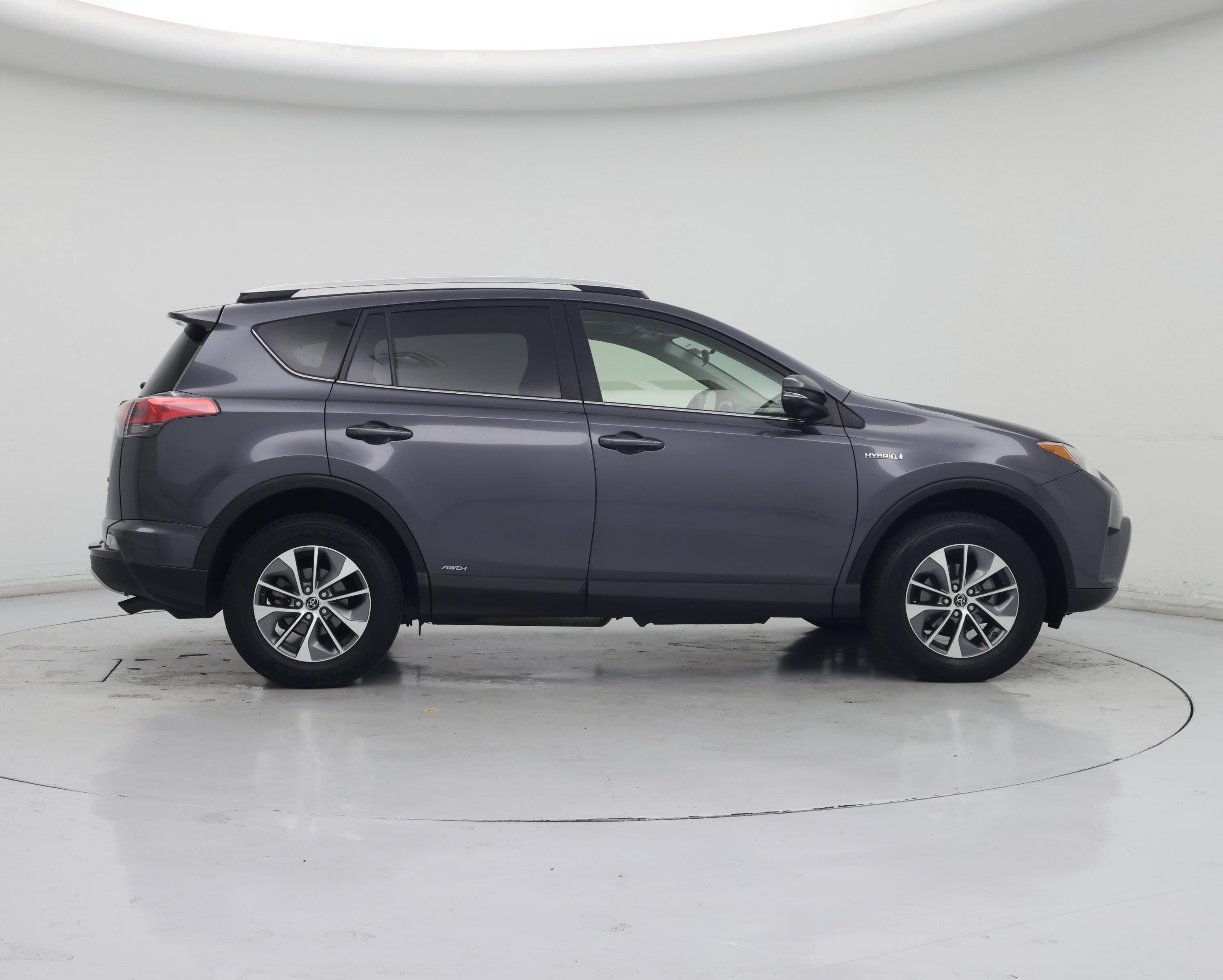 Thumbnail: 2016 Toyota RAV4 - 7