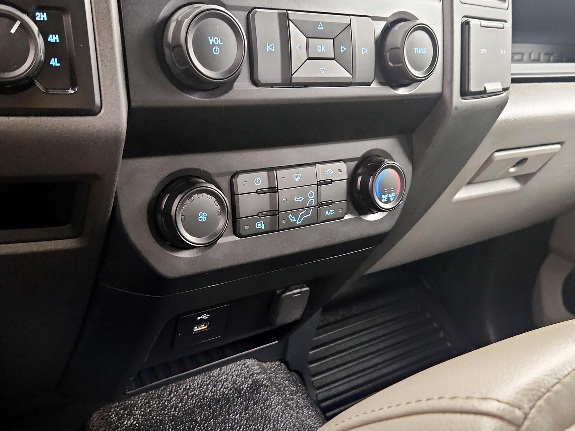 Thumbnail: 2022 Ford F-250 - 16