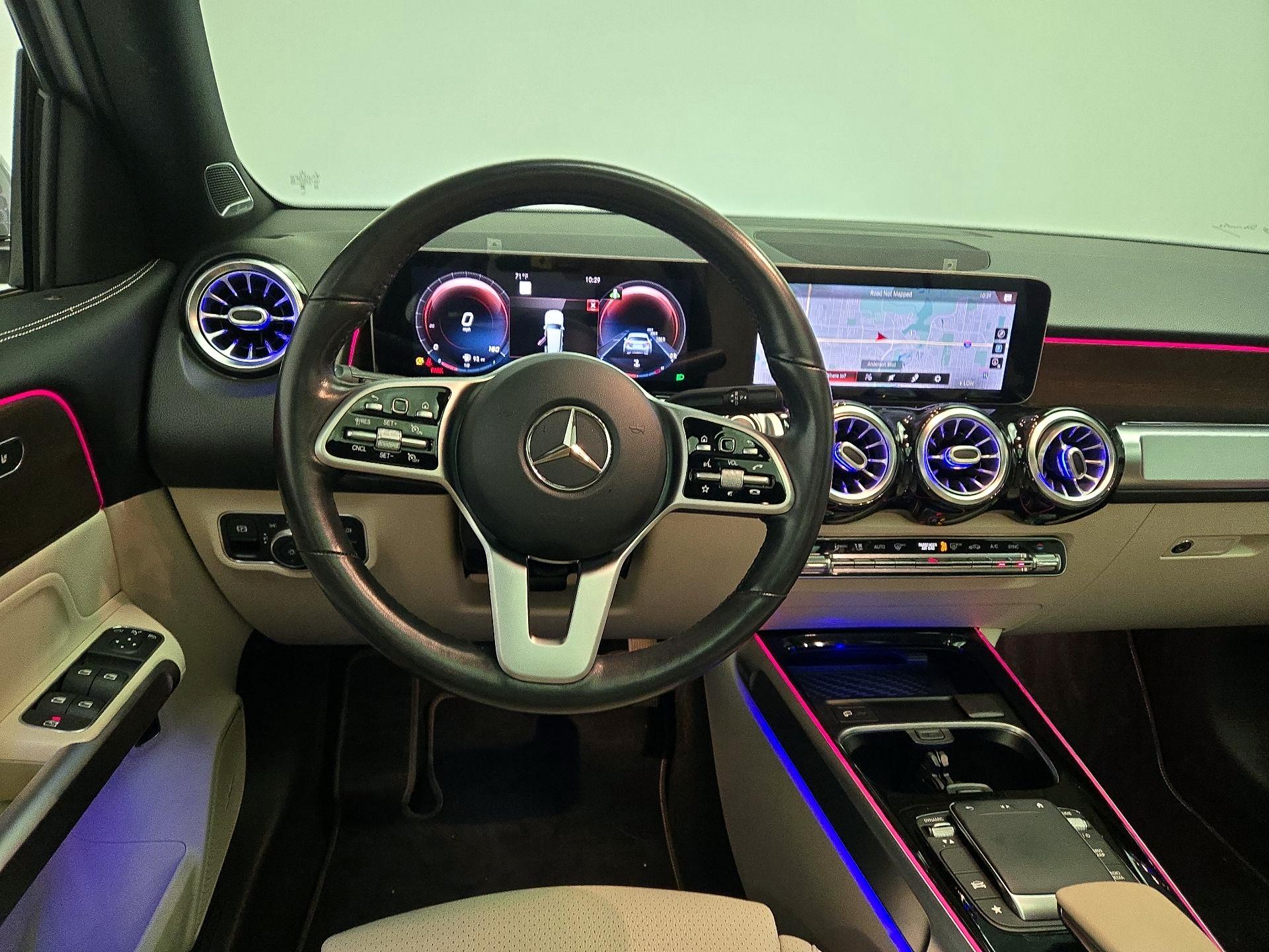 Thumbnail: 2021 Mercedes-Benz GLB - 10