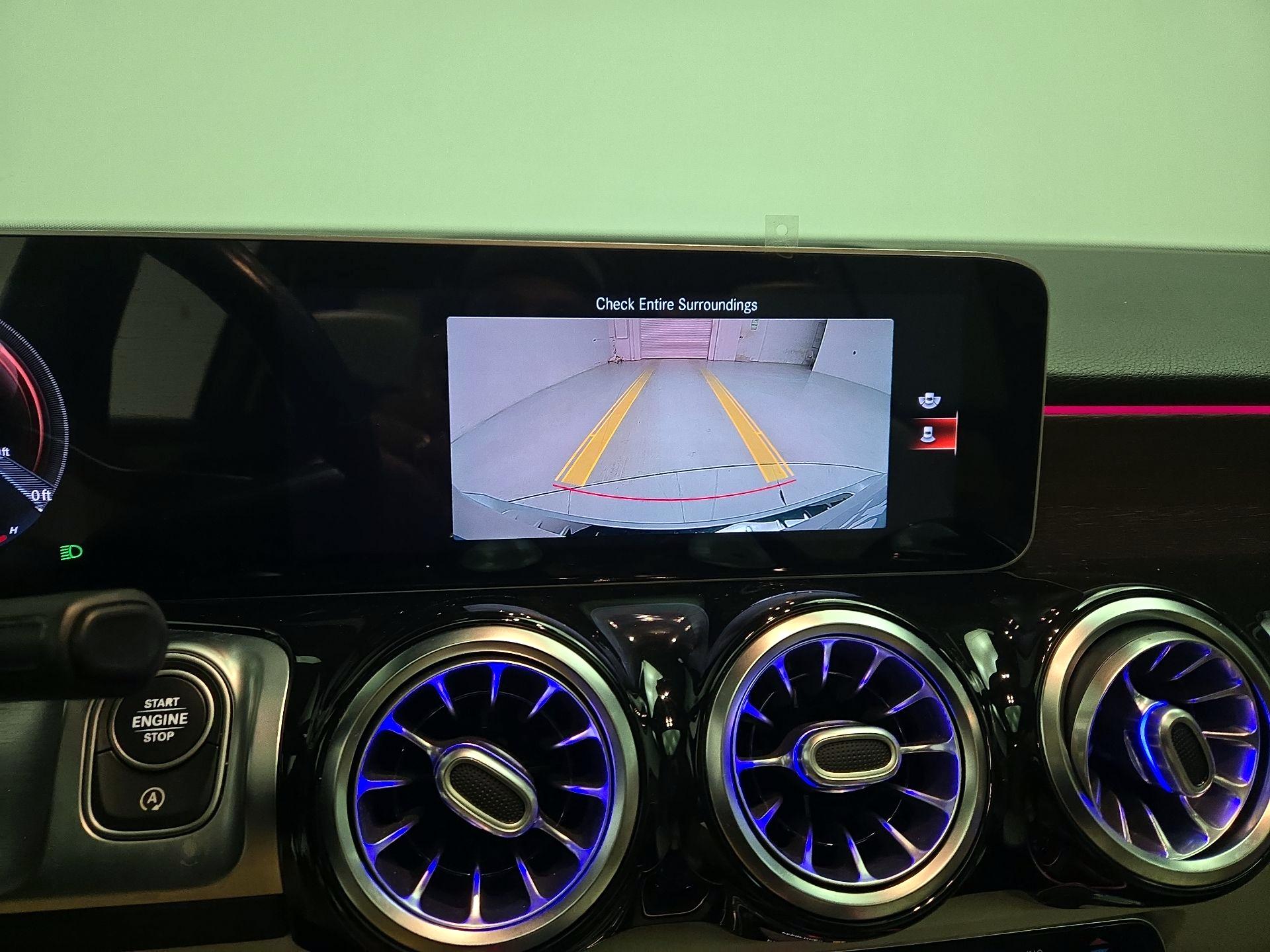 Thumbnail: 2021 Mercedes-Benz GLB - 15