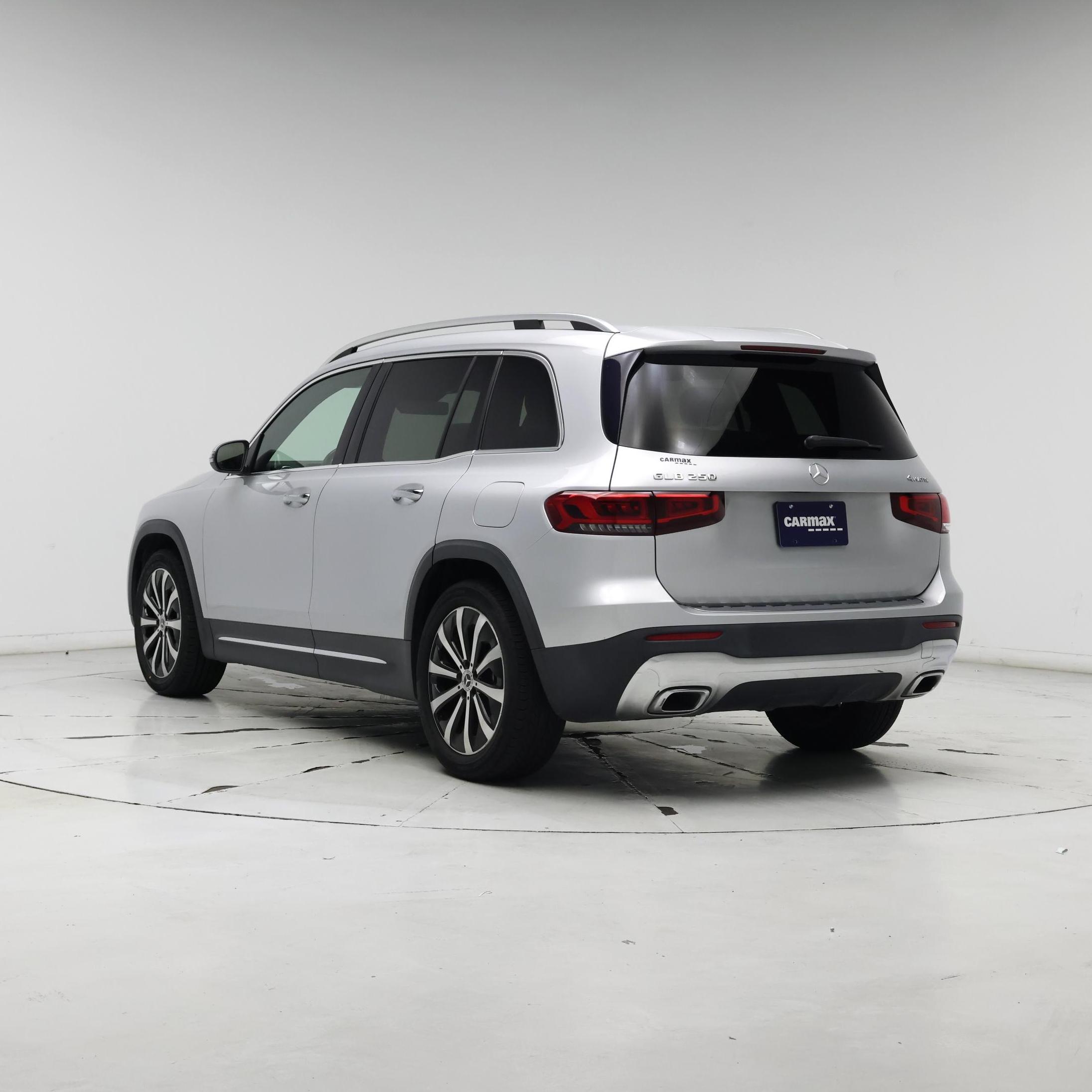 Thumbnail: 2021 Mercedes-Benz GLB - 2