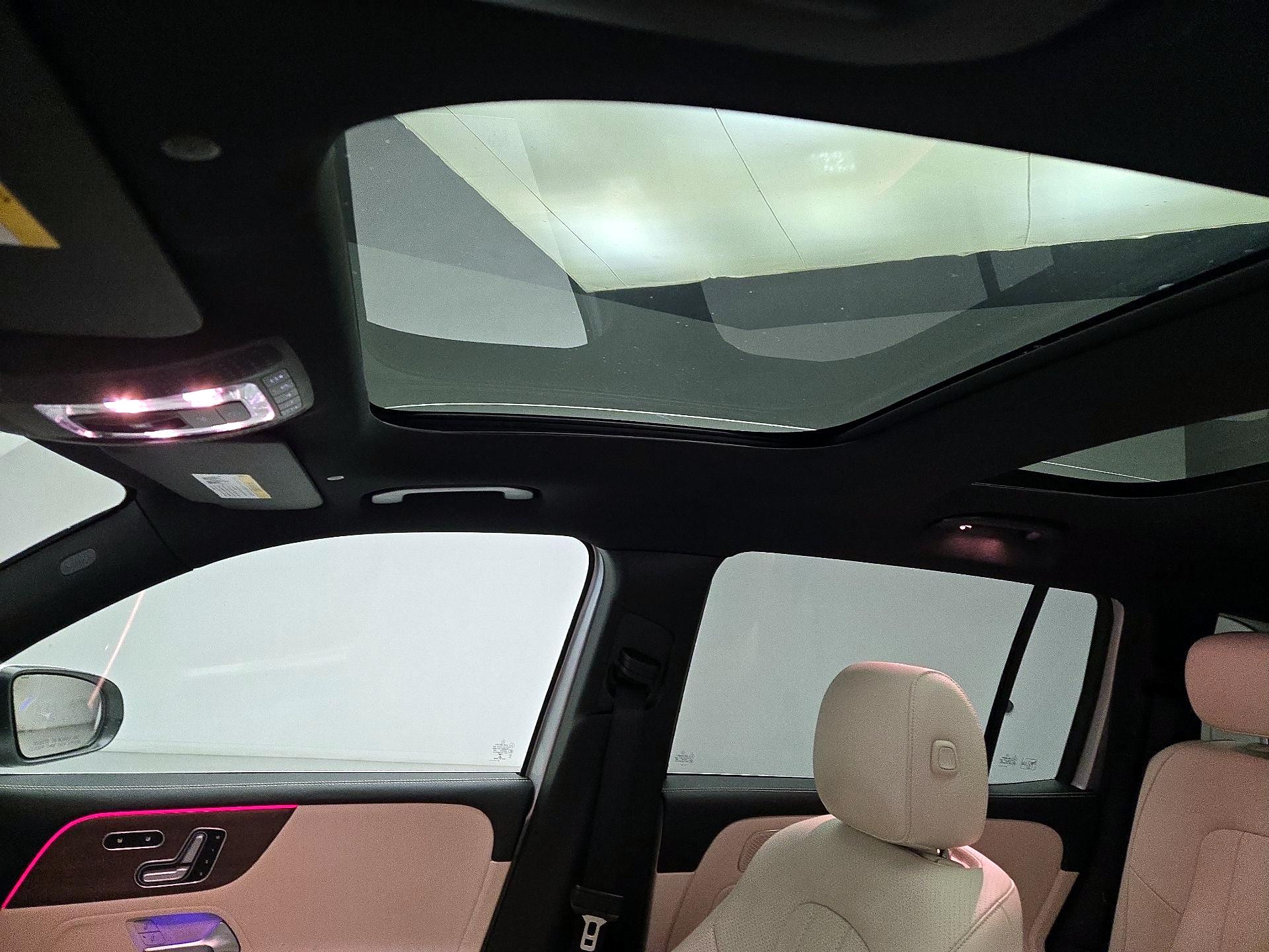 Thumbnail: 2021 Mercedes-Benz GLB - 20