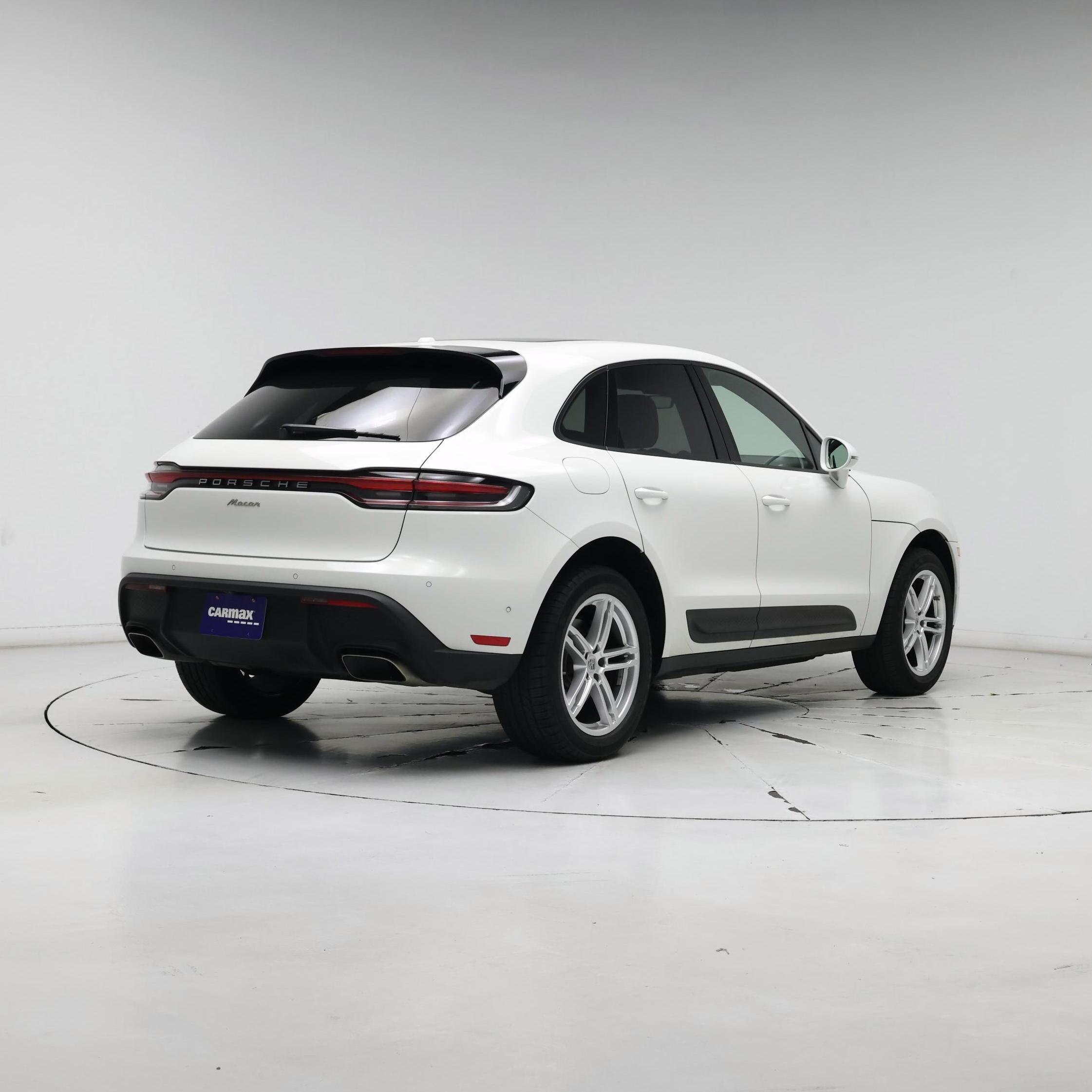 Thumbnail: 2022 Porsche Macan - 8