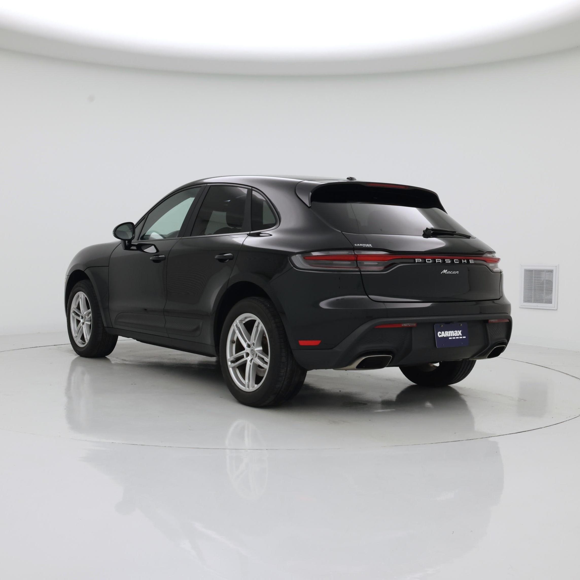 Thumbnail: 2022 Porsche Macan - 2