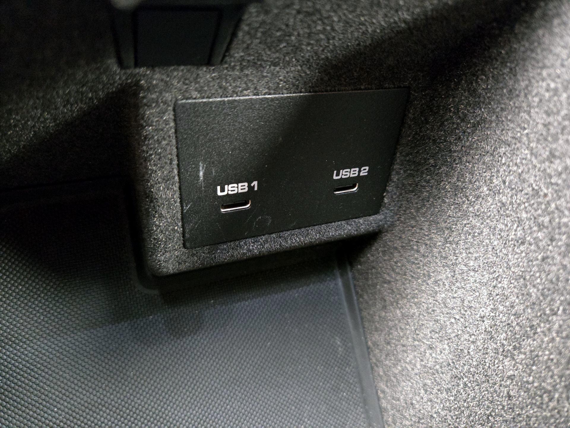 Thumbnail: 2022 Porsche Macan - 19