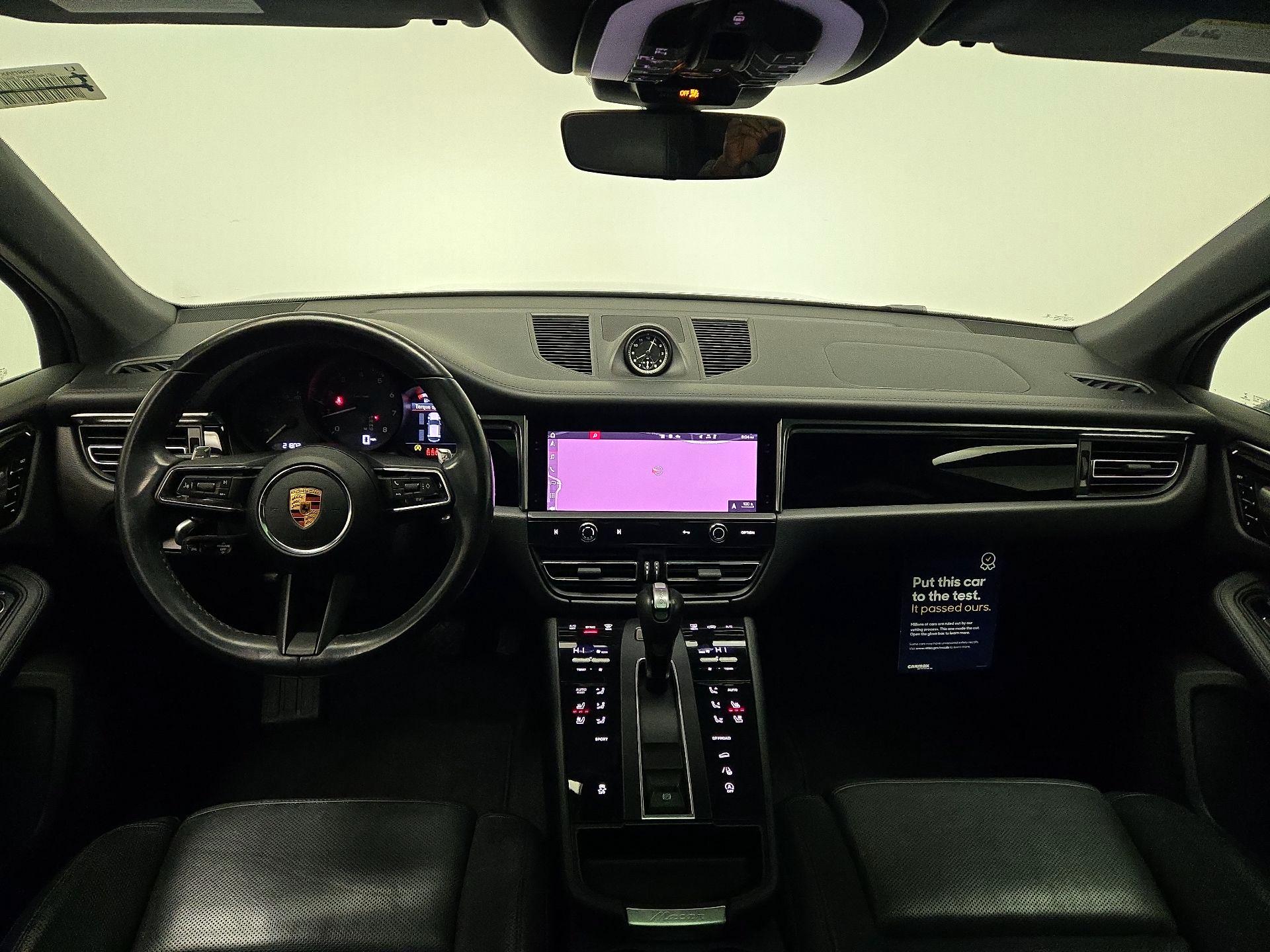 Thumbnail: 2023 Porsche Macan - 9