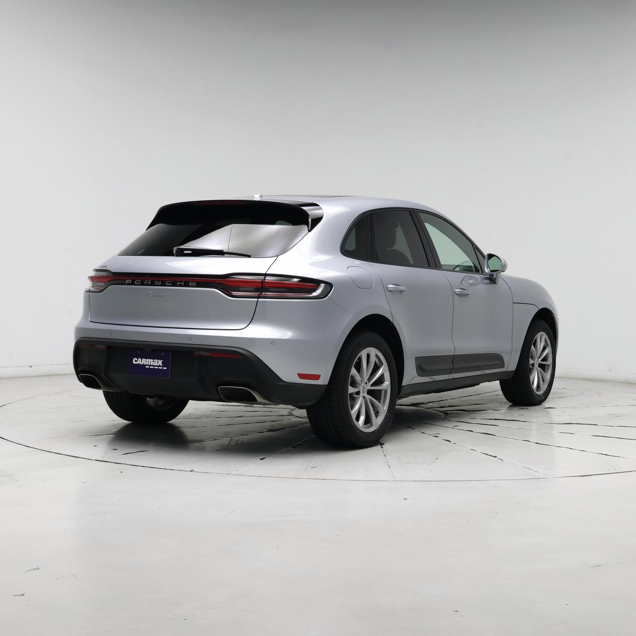 Thumbnail: 2023 Porsche Macan - 8