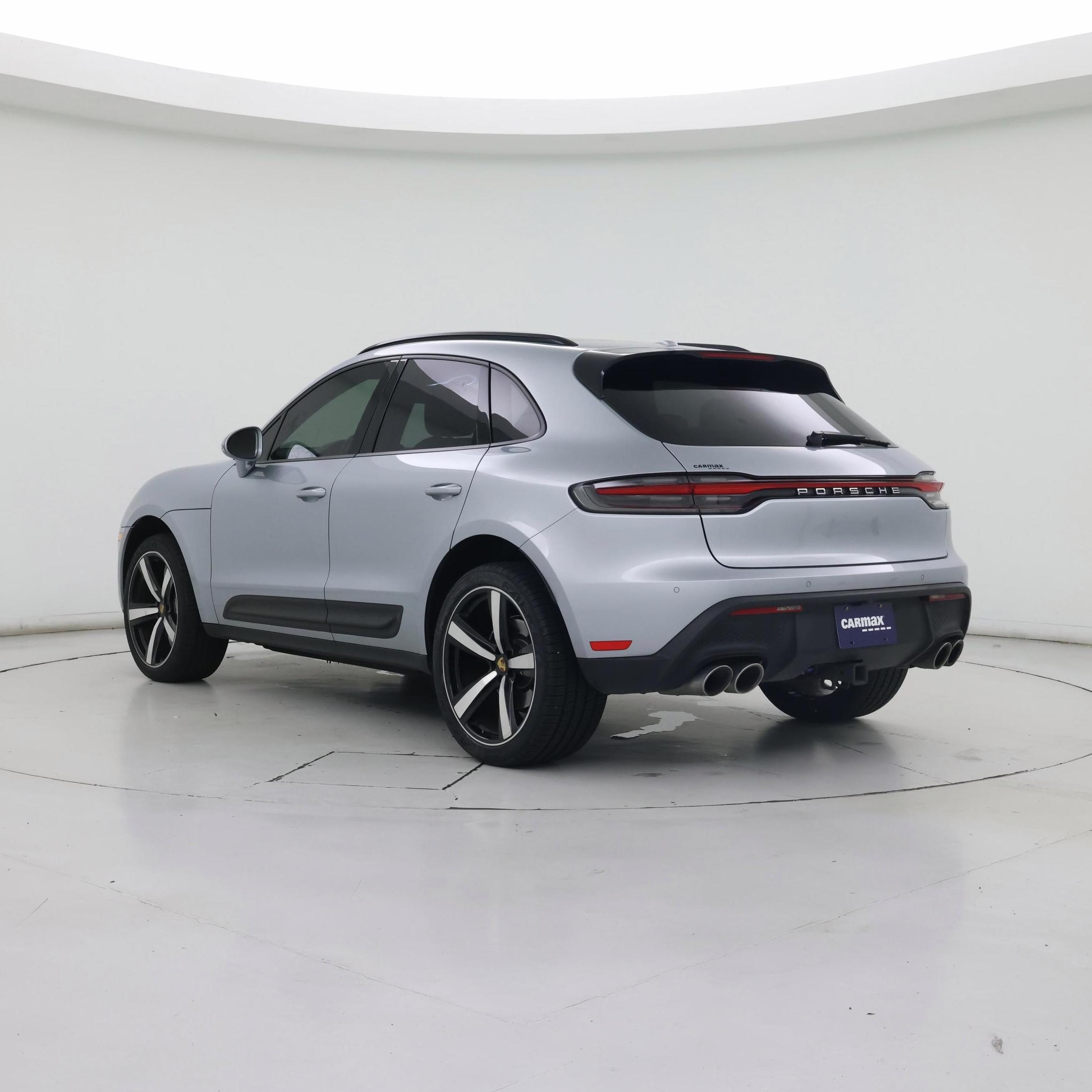 Thumbnail: 2022 Porsche Macan - 2