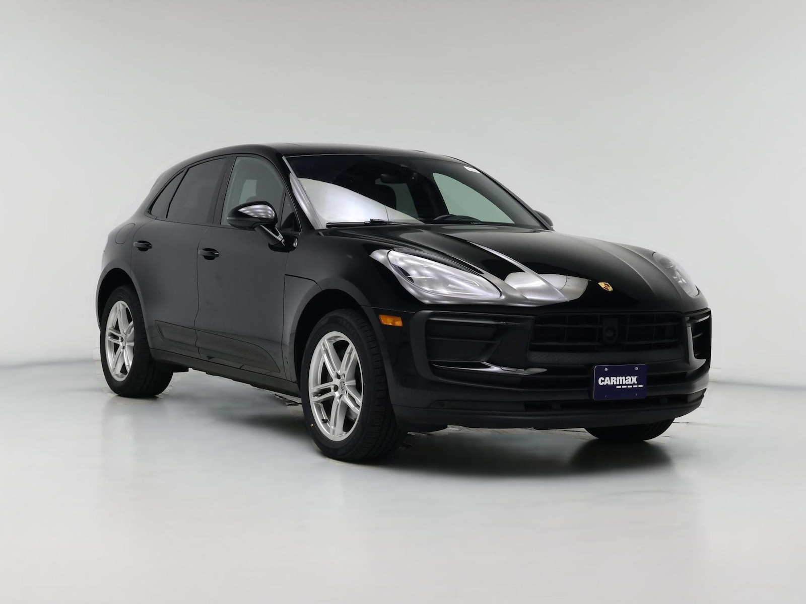 2023 Porsche Macan T