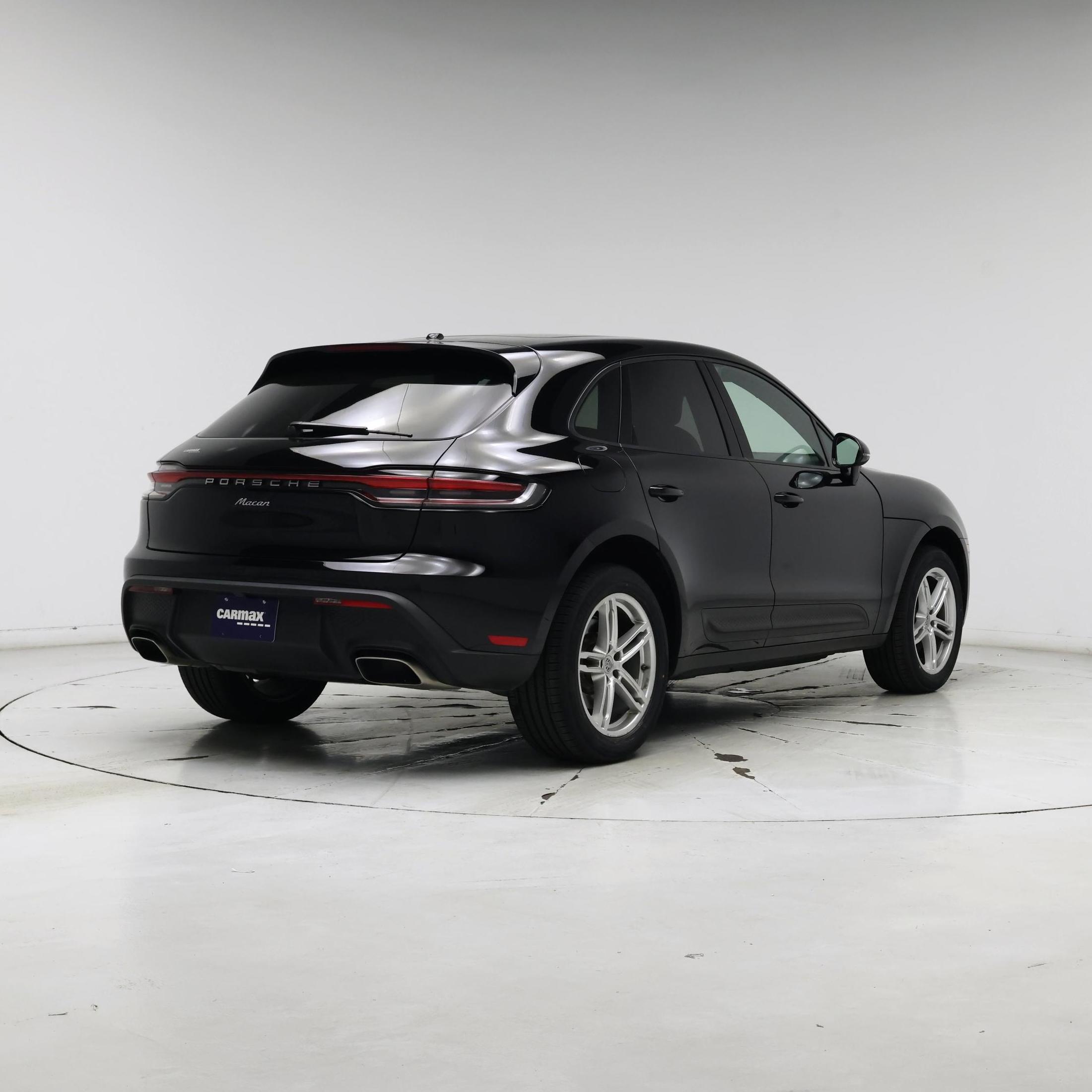 Thumbnail: 2023 Porsche Macan - 8