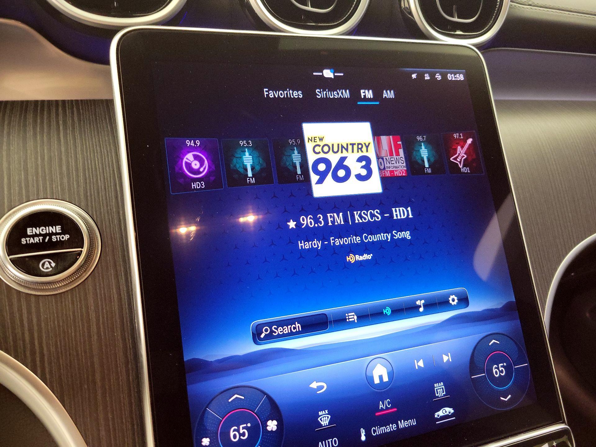 Thumbnail: 2024 Mercedes-Benz GLC - 16