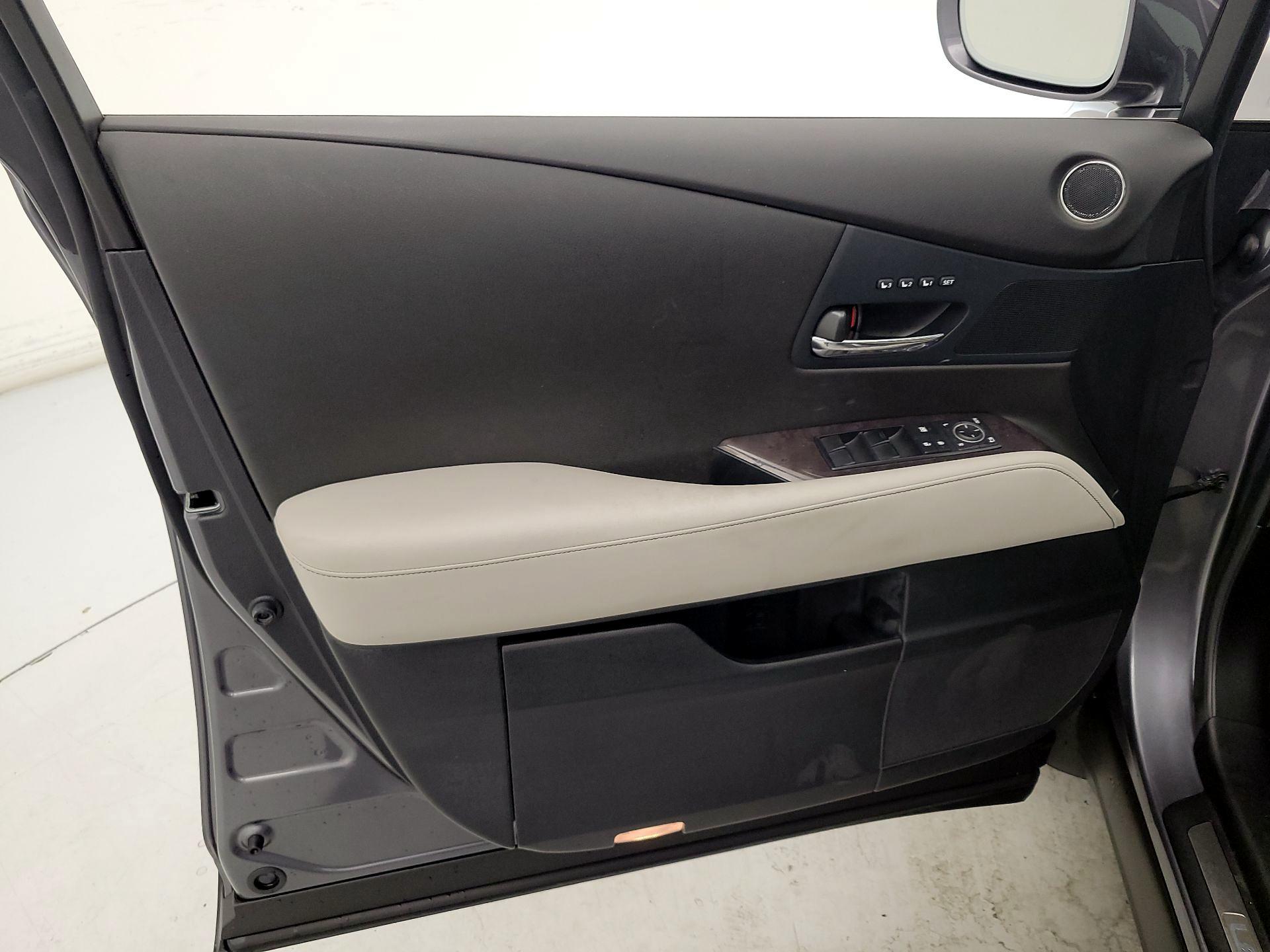 Thumbnail: 2015 Lexus RX - 12