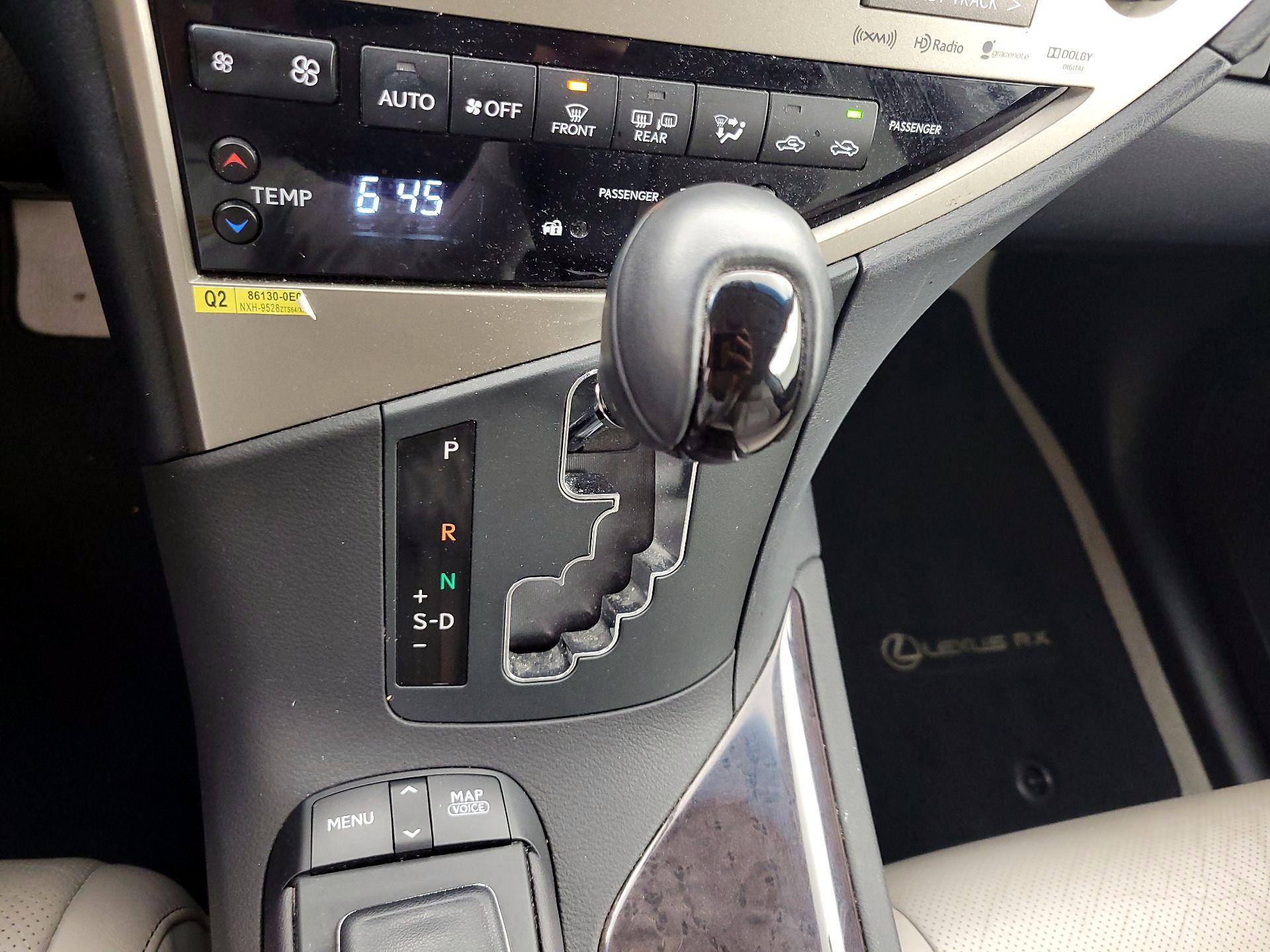 Thumbnail: 2015 Lexus RX - 18