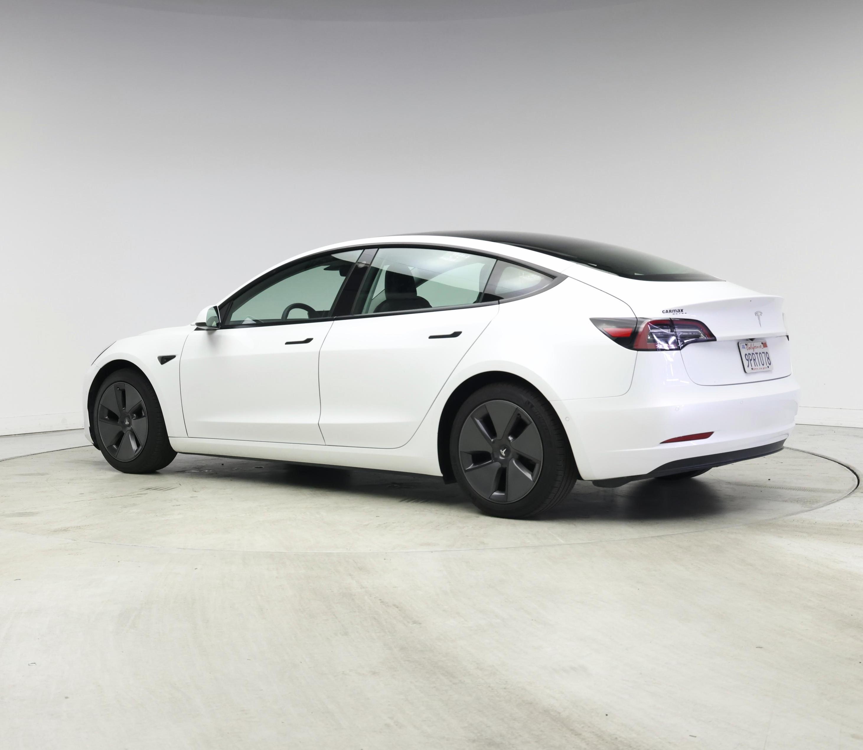 Thumbnail: 2021 Tesla Model 3 - 2