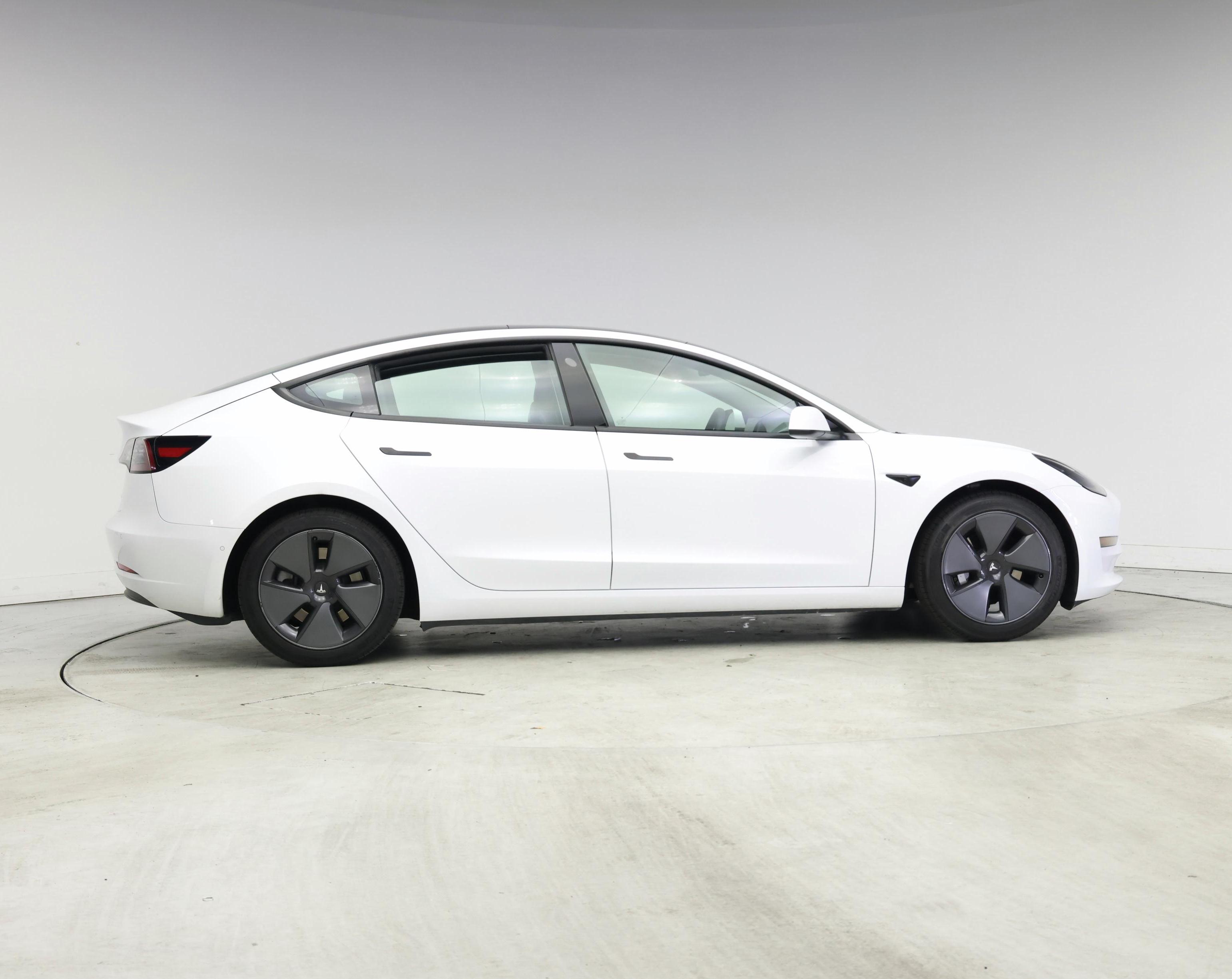 Thumbnail: 2021 Tesla Model 3 - 7
