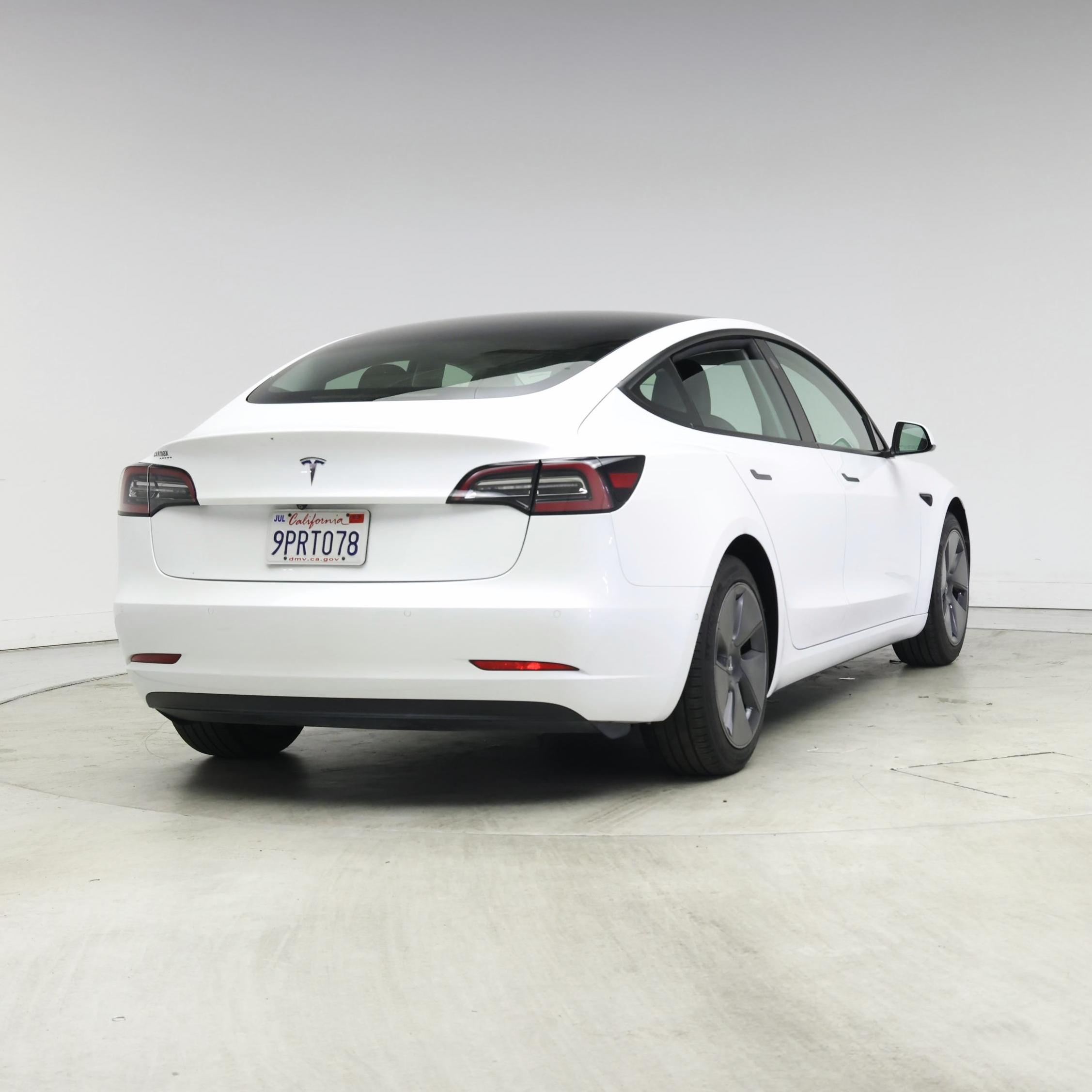 Thumbnail: 2021 Tesla Model 3 - 8