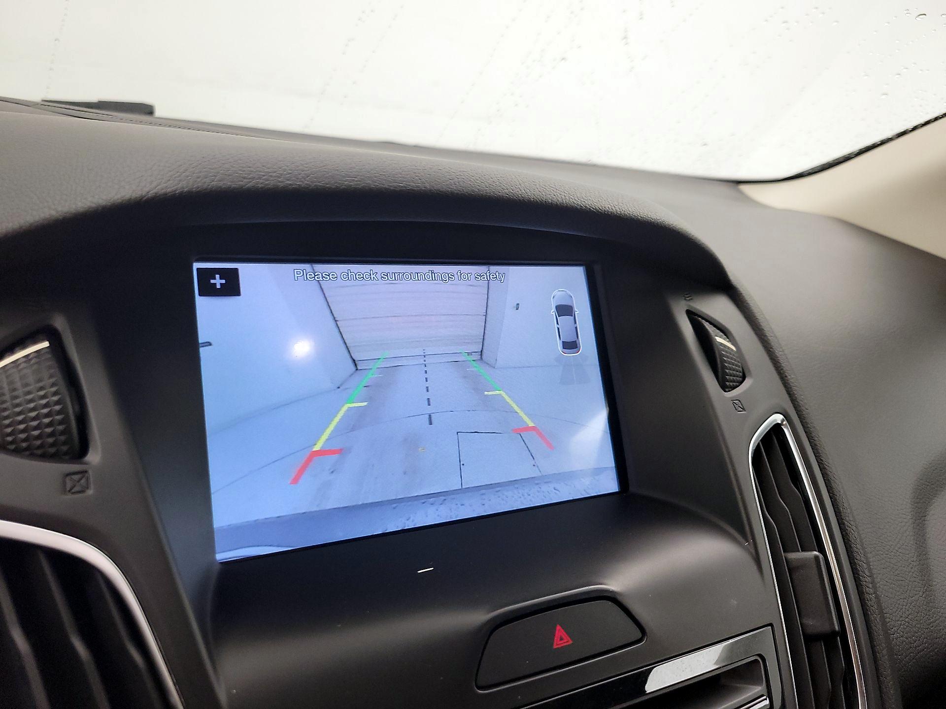 Thumbnail: 2017 Ford Focus - 14