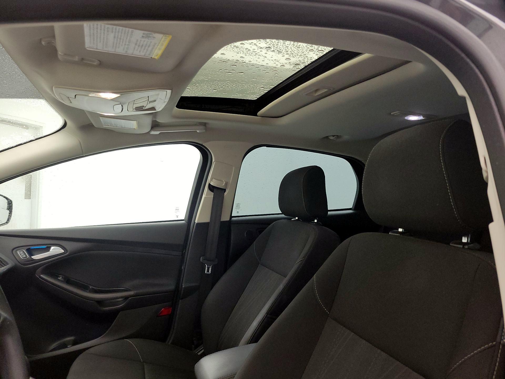 Thumbnail: 2017 Ford Focus - 18