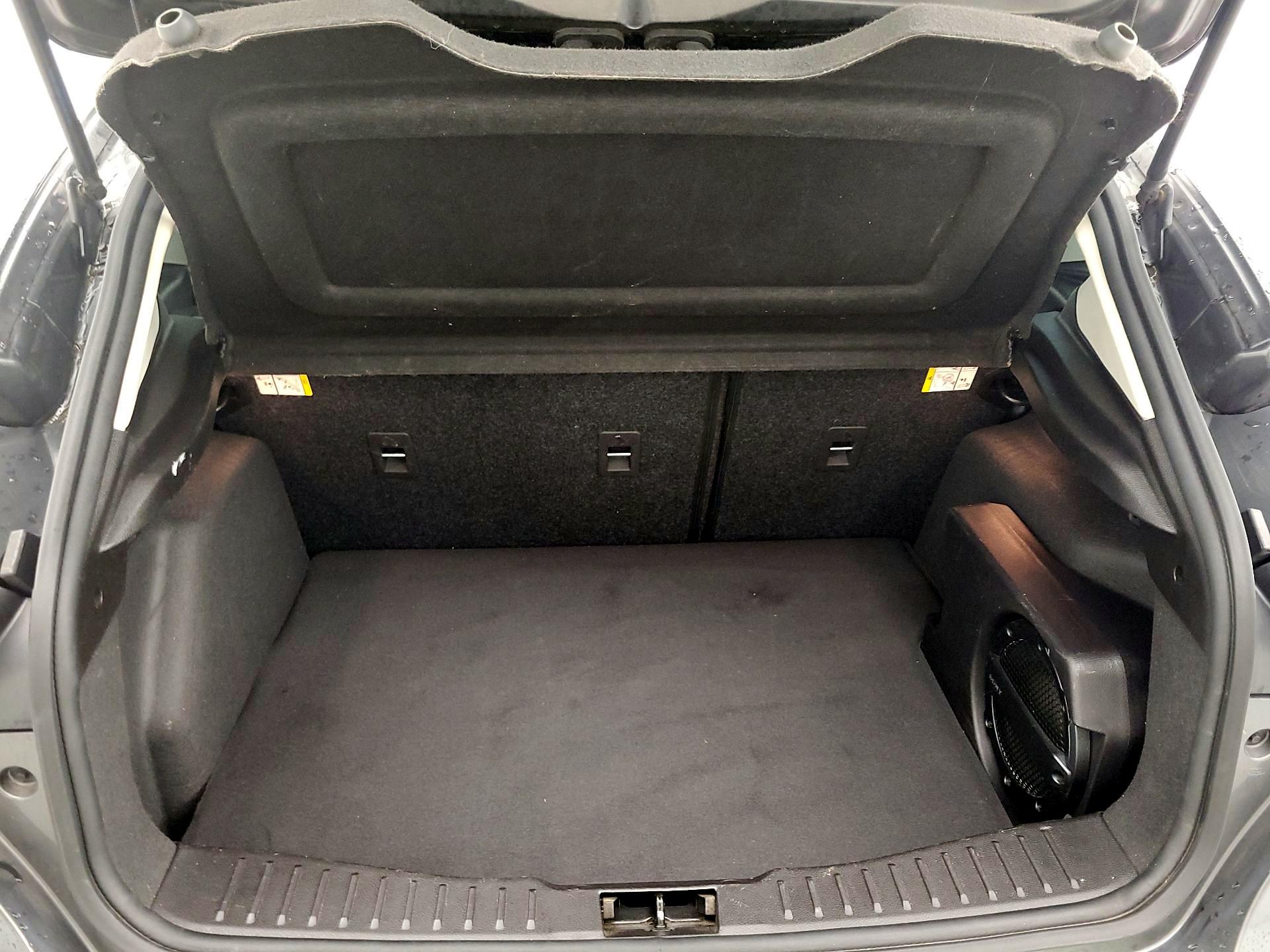 Thumbnail: 2017 Ford Focus - 20