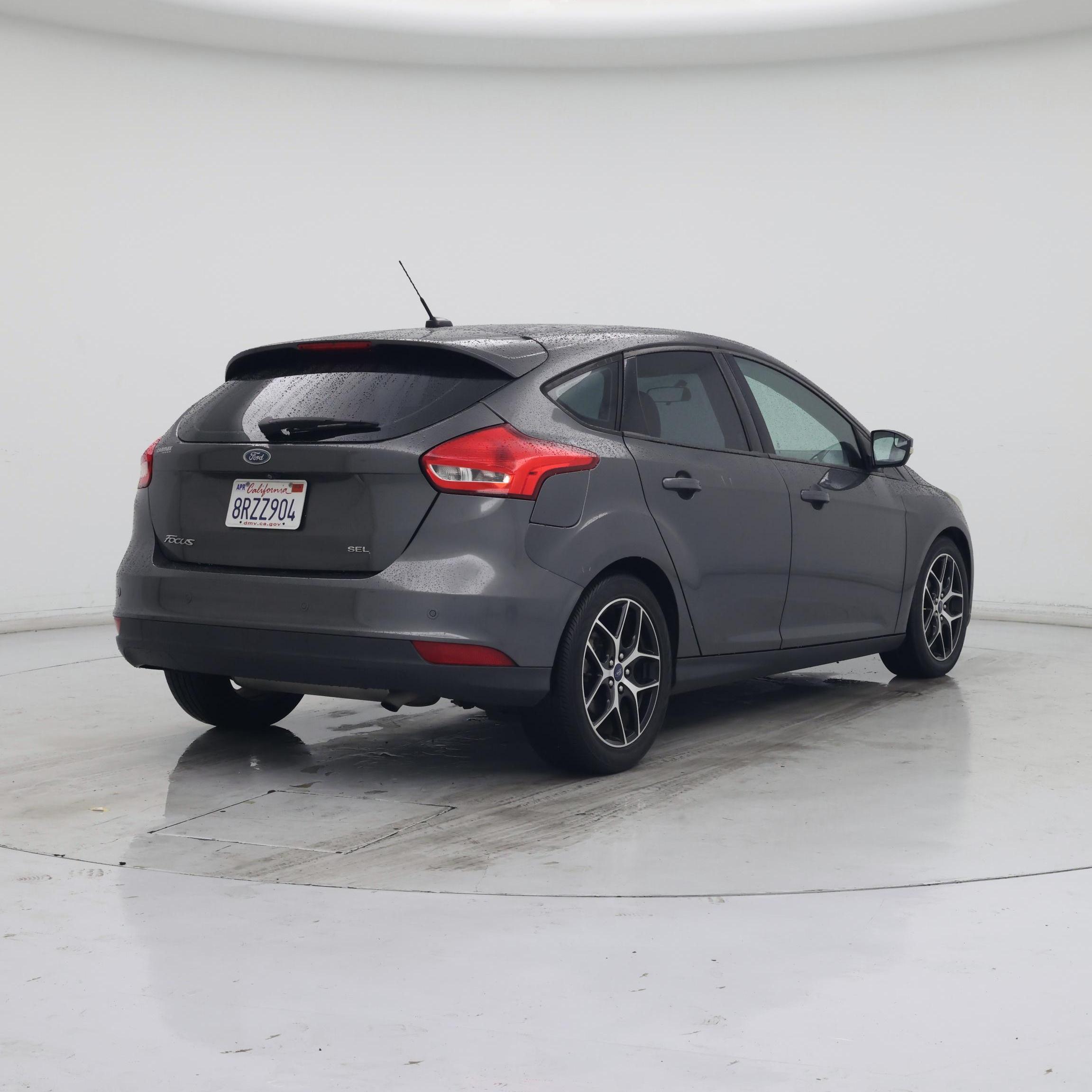 Thumbnail: 2017 Ford Focus - 8